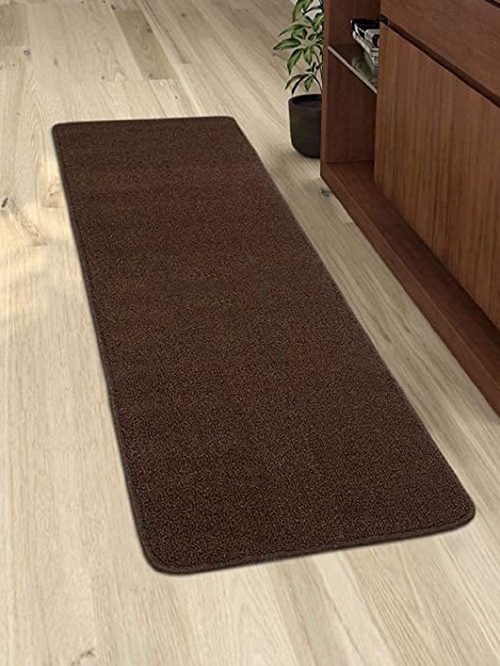 AIESY®  Super-Soft Beautiful Solid Runner Anti Skid Rug