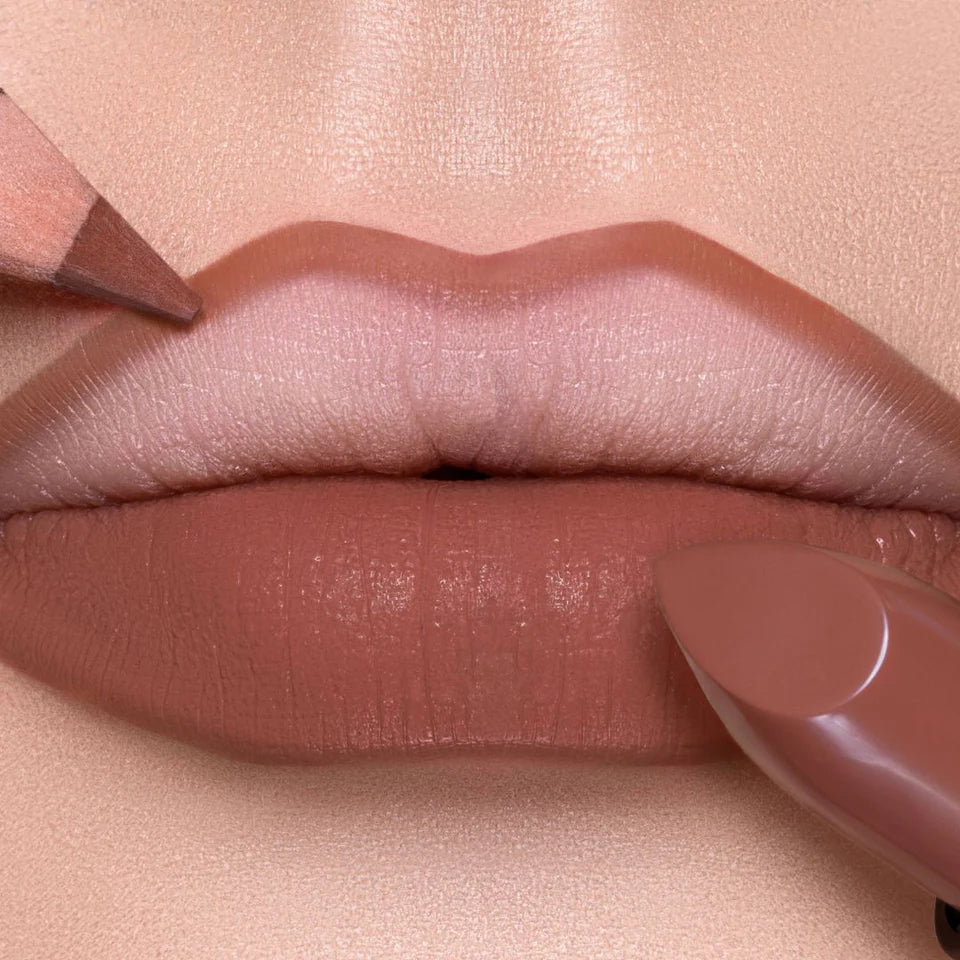Lip Contour Kit Lipstick + Lip Liner