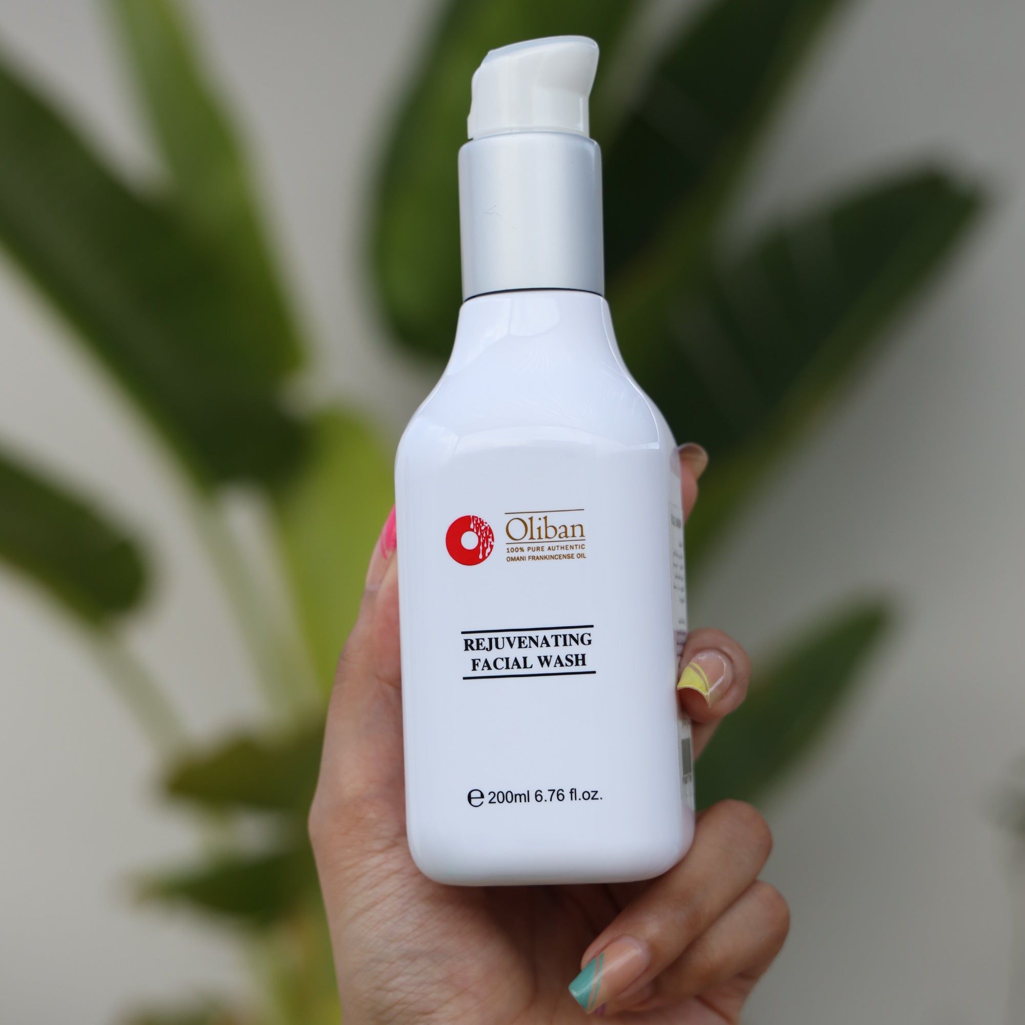 REJUVENATING FACIAL WASH