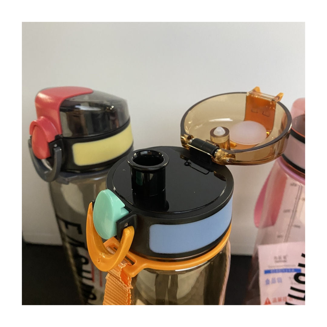 Twisoo Water Bottle Plastic Assorted colors, 760ml