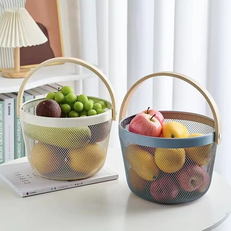 Round Wire Mesh Storage Basket with a Wooden Handle (Black)