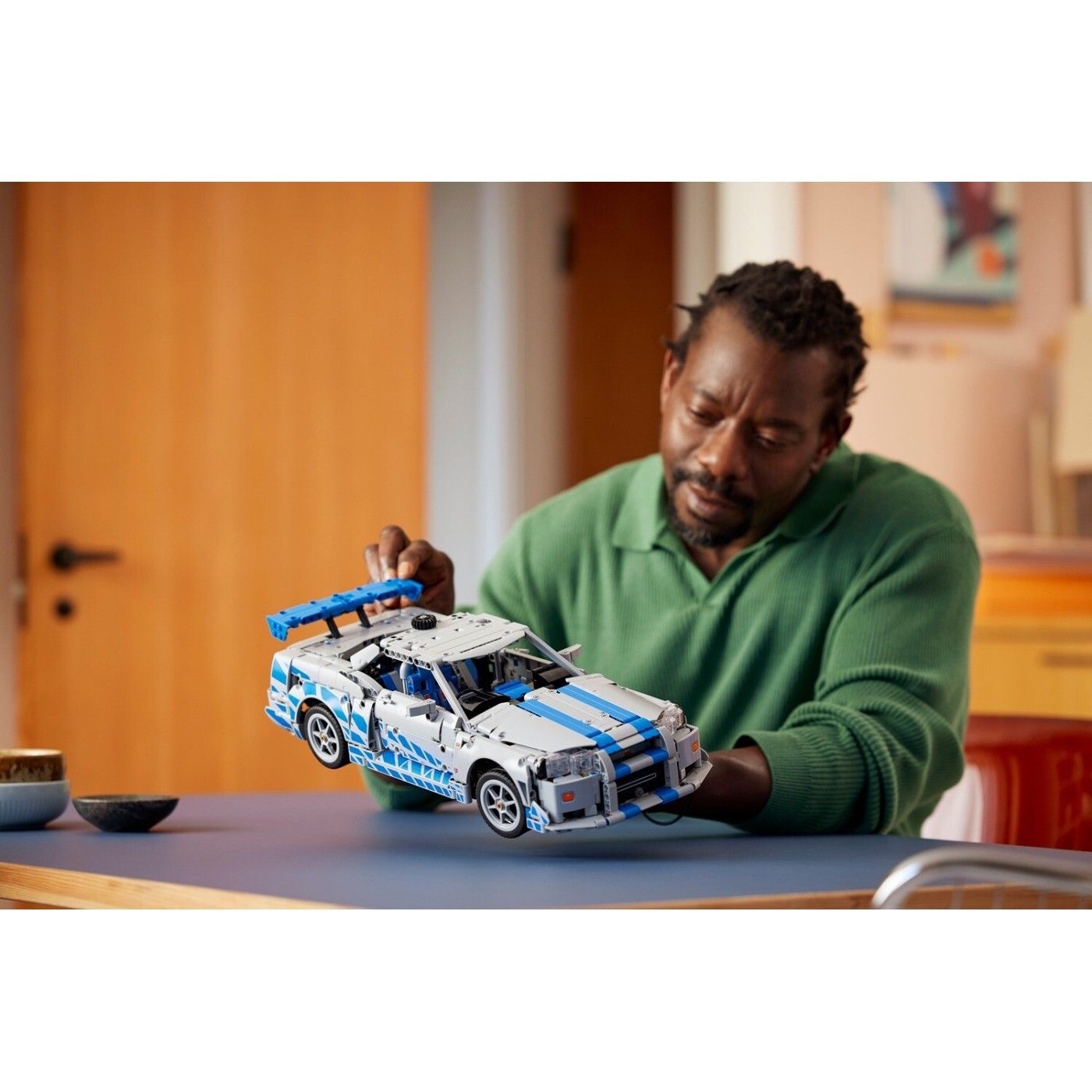 مجموعة بناء سيارة نيسان سكايلاين GT-R من سلسلة «2 Fast 2 Furious» من LEGO Technic