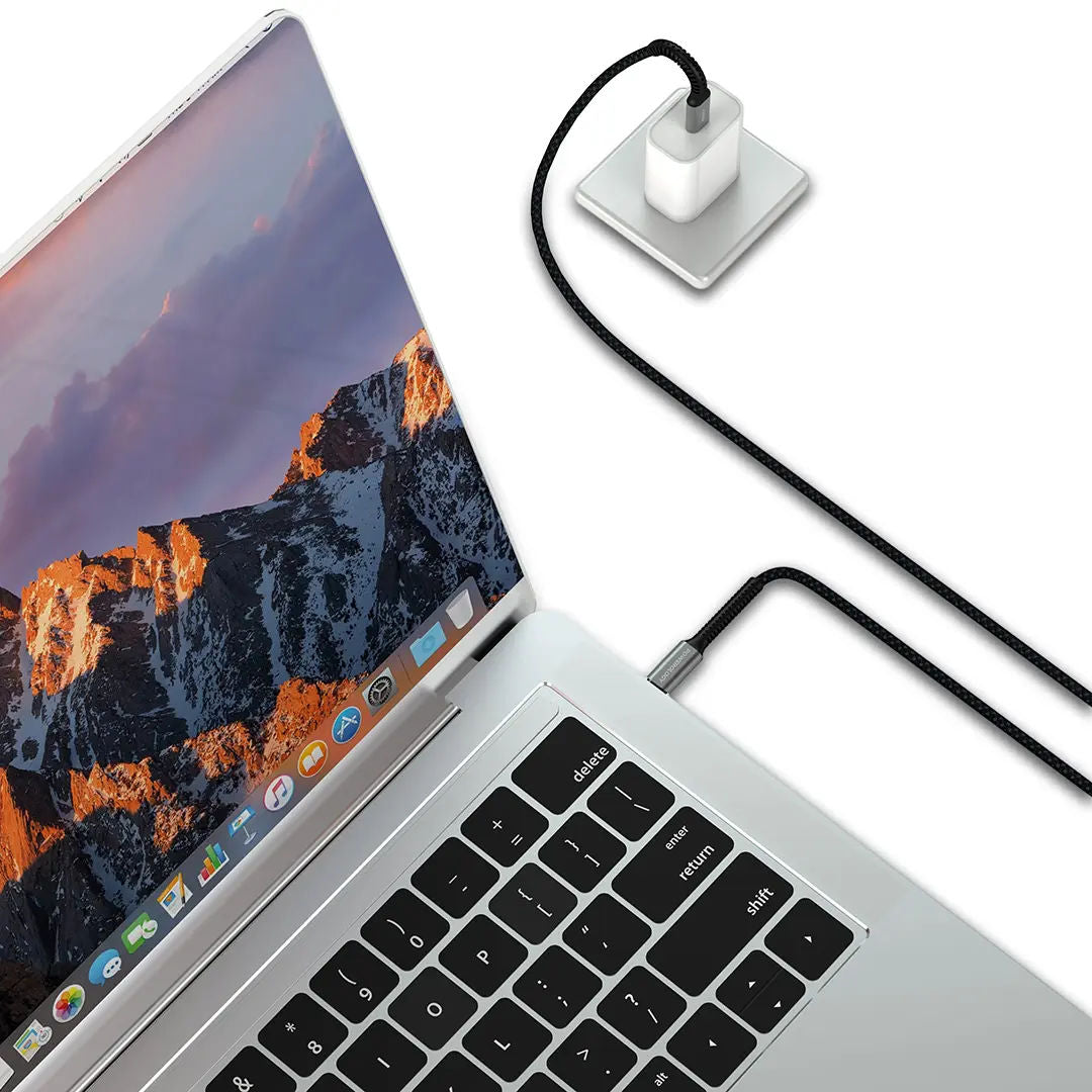 Powerology USB4 Braided USB-C to USB-C  Charging Cable, Black