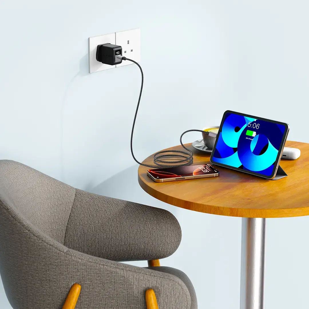 Porodo Quantum GaN 45W USB-C Wall Charger with Digital Display, Black