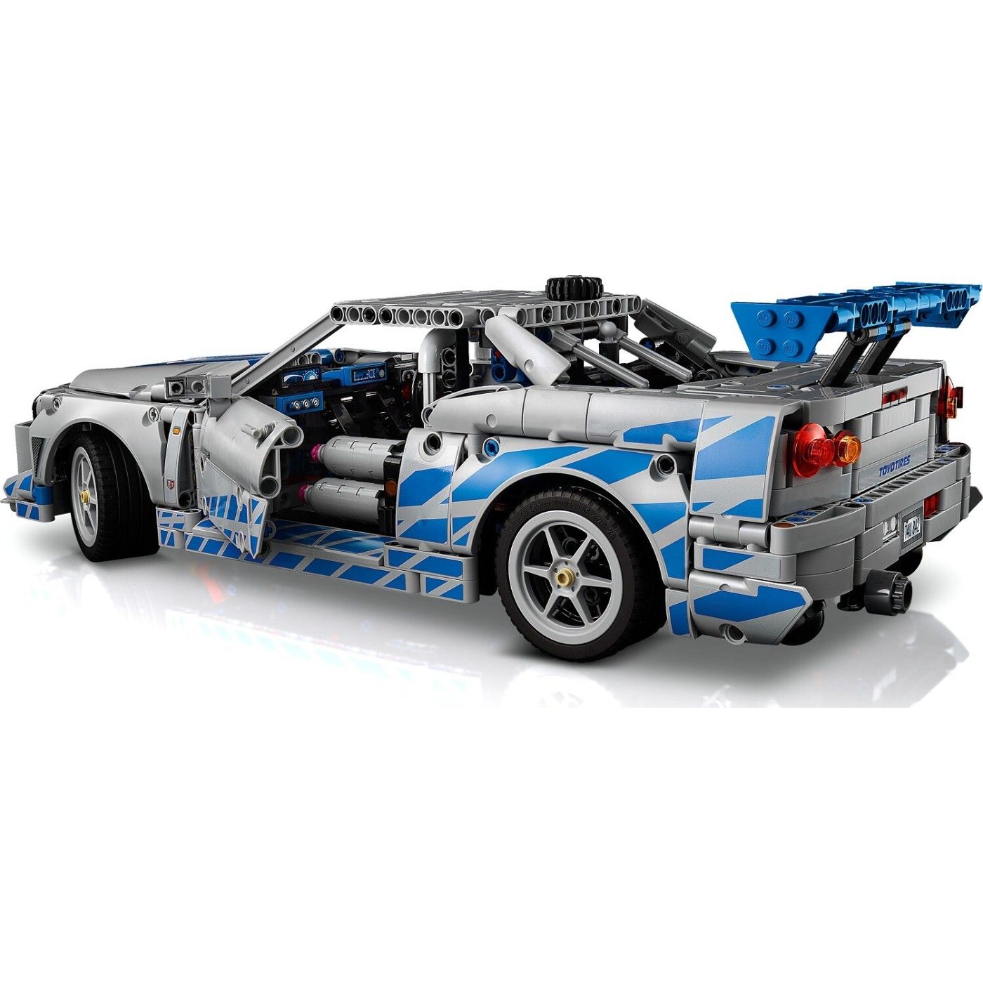 مجموعة بناء سيارة نيسان سكايلاين GT-R من سلسلة «2 Fast 2 Furious» من LEGO Technic