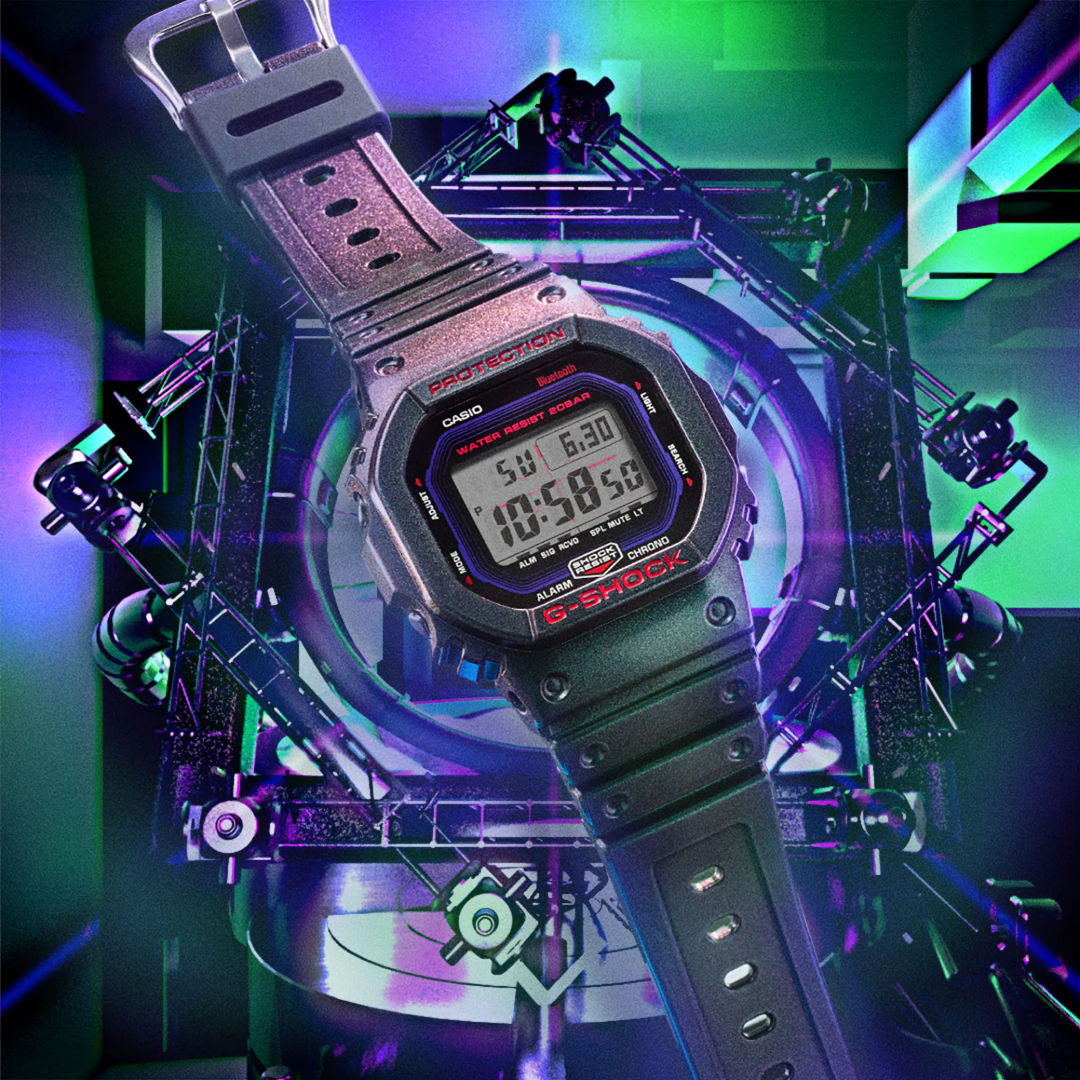 ساعة كاسيو G-Shock الرقمية المزودة بتقنية البلوتوث، طراز DWB5600AH-6D