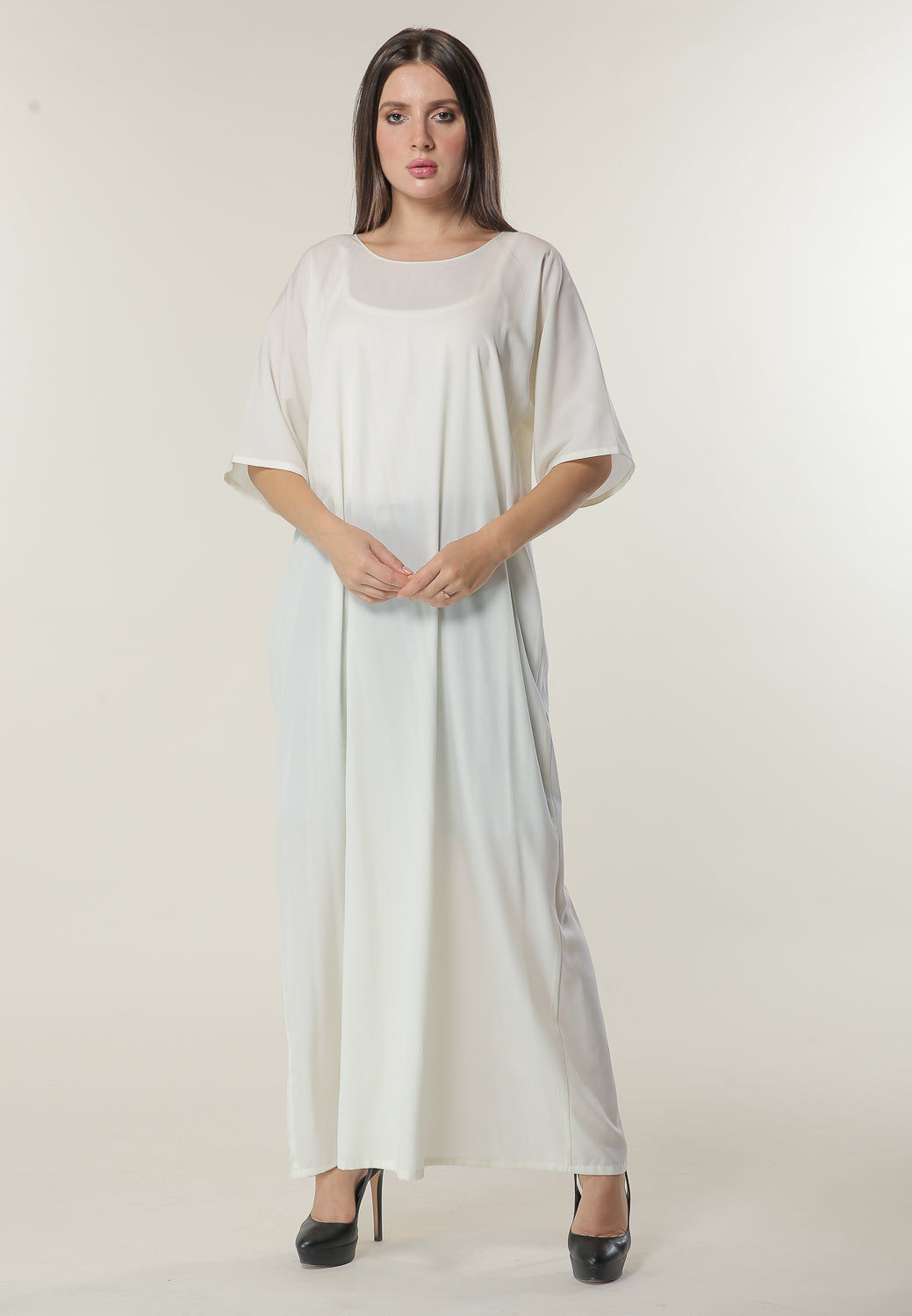 MOiSTREET White Under Abaya