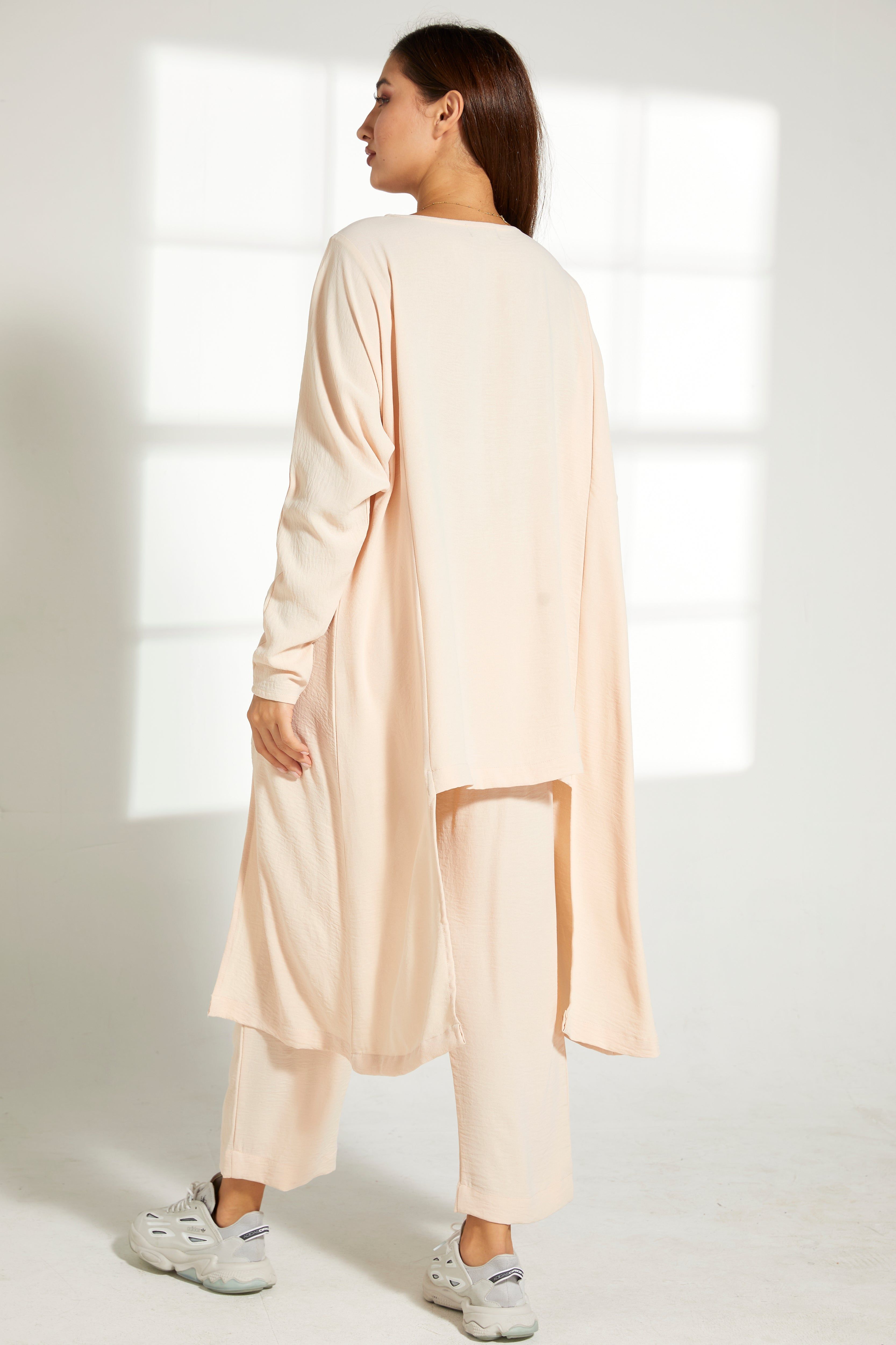 MOiSTREET Crème CEY Fabric Top And Pants Set