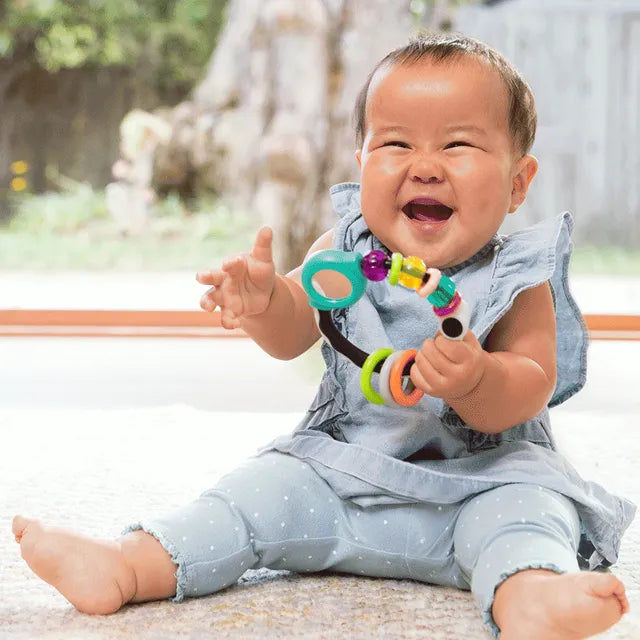 Infantino - Shake & Spin Rattling Ring