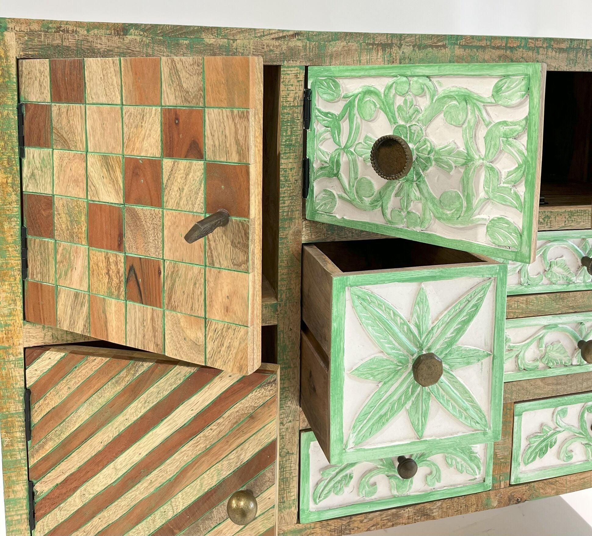 Krisna Multi Accent Chest #KA3138