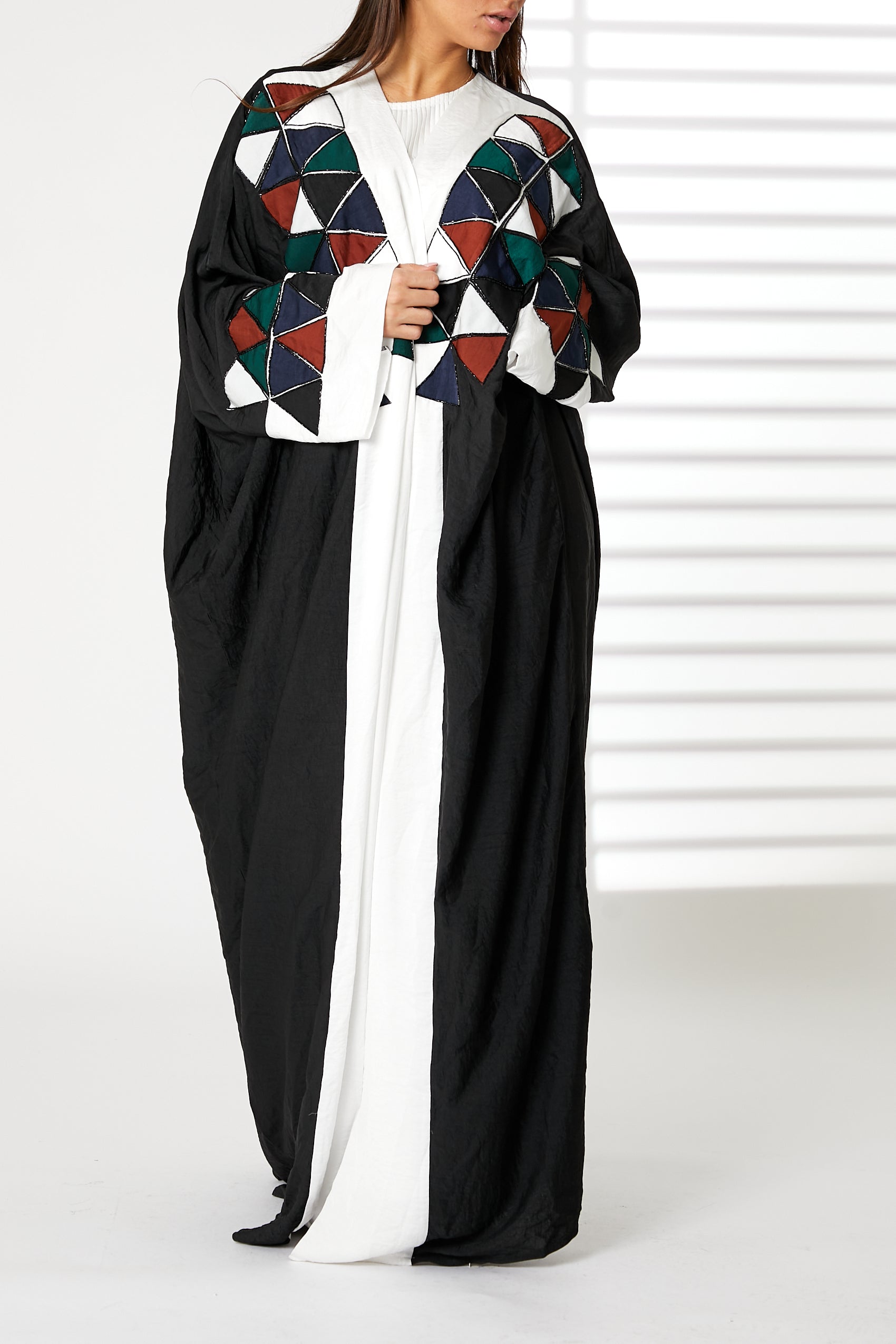 MOiSTREET Harir Maqsood Black Bisht Geometrical Embroidery Abaya