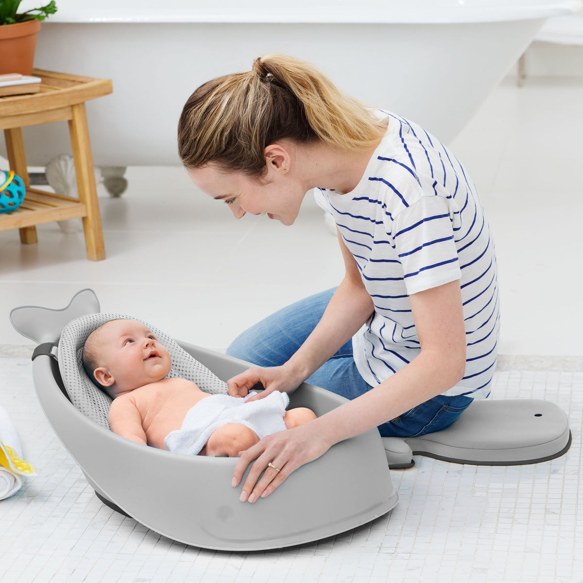 Skip Hop Moby Smart Sling 3-Stage Baby Bath Tub – Grey