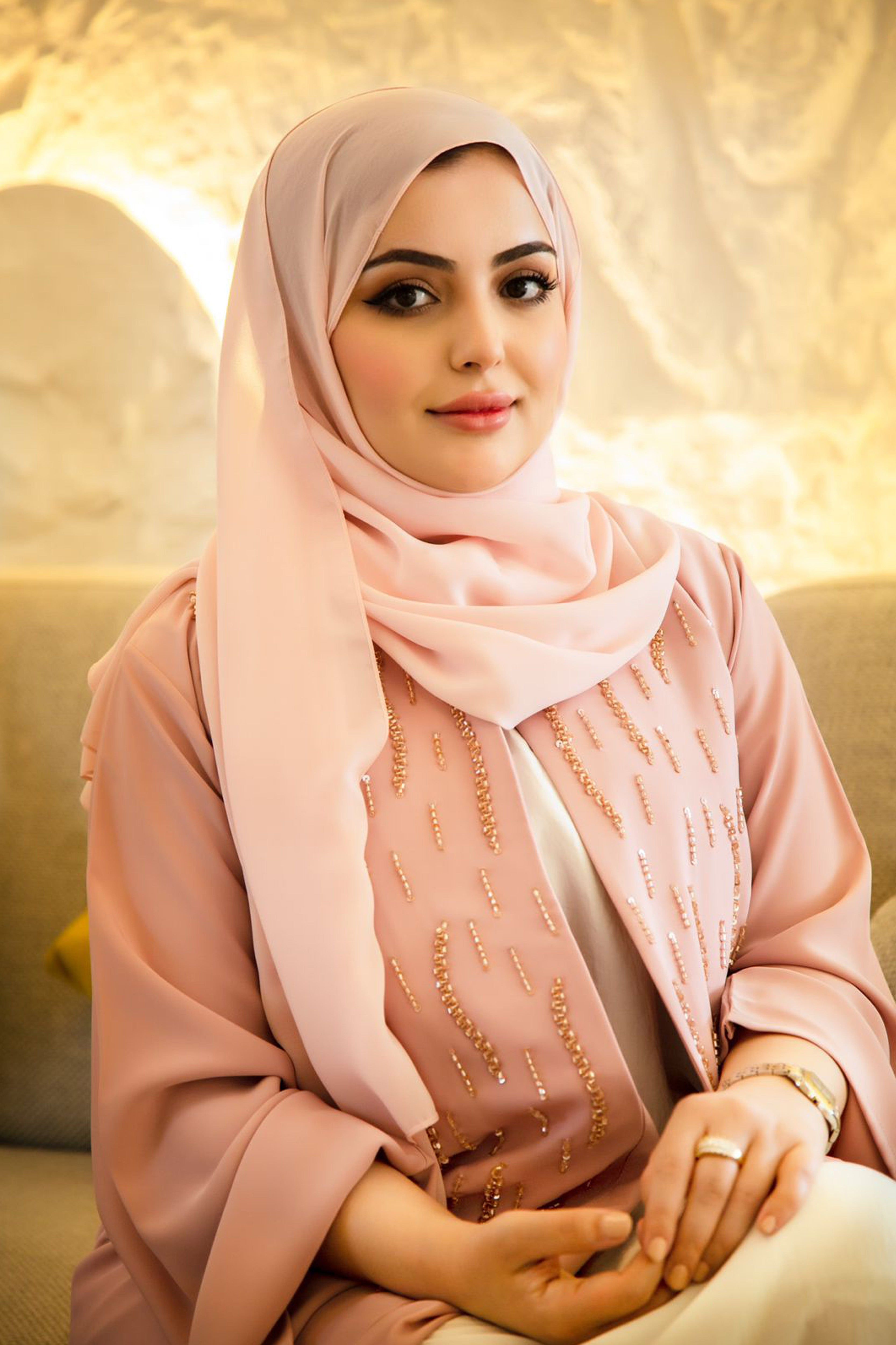 MOiSTREET Tan Korean Nida Front Embroidered Abaya