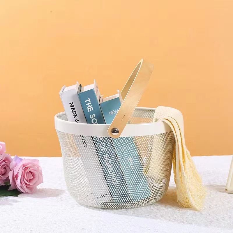 Round Wire Mesh Storage Basket with a Wooden Handle (Pink)