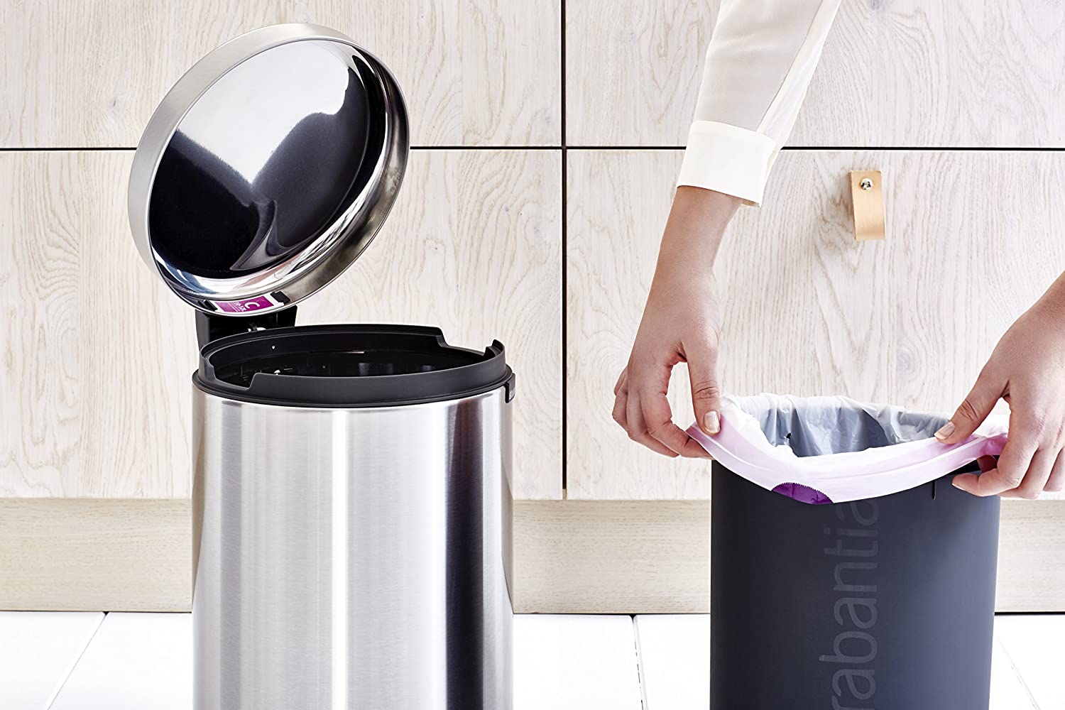 Brabantia 112041 Pedal Bin newIcon with Plastic Inner Bucket, 12 Litre - Matt Steel Fingerprint Proof