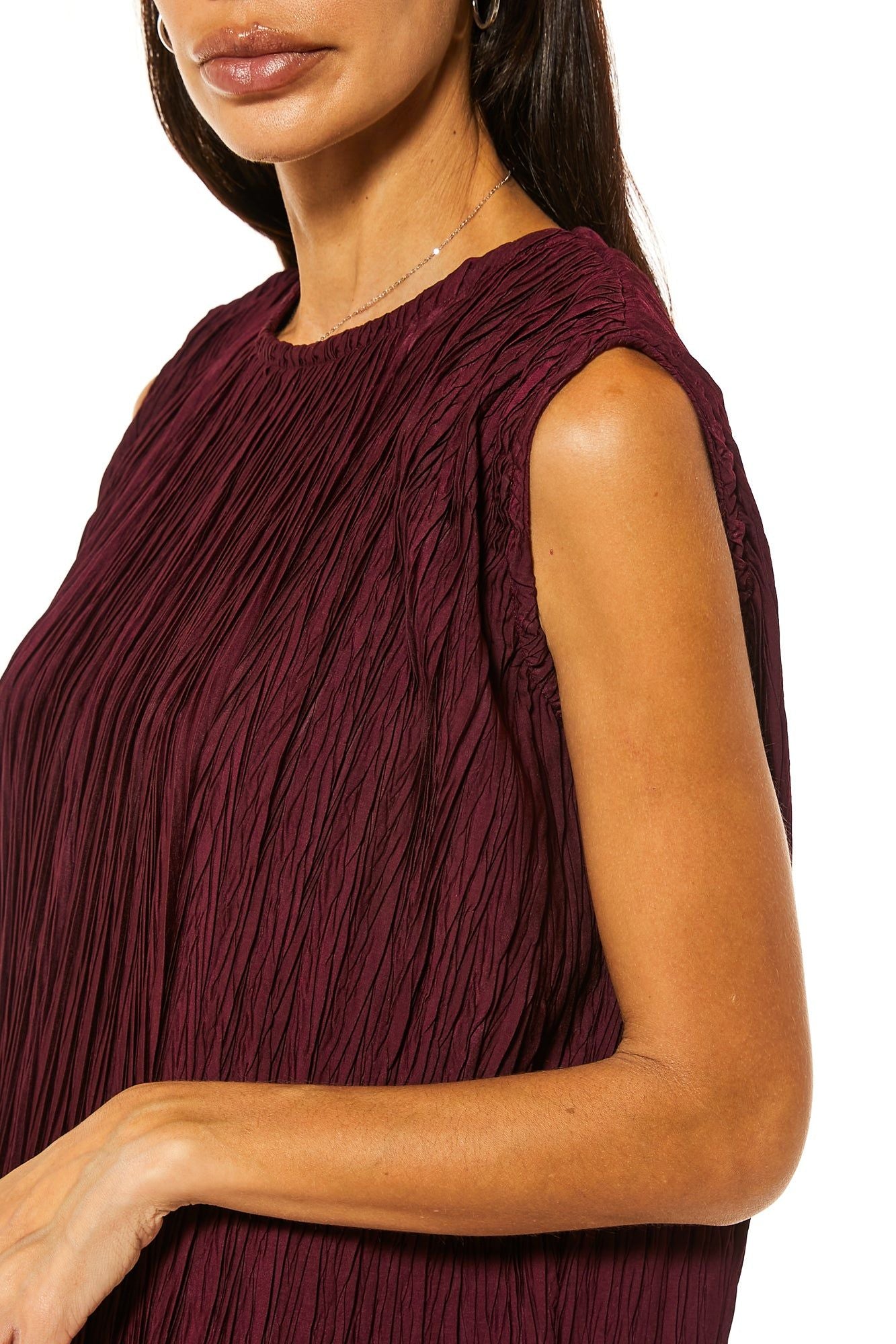 MOiSTREET Harir Maqsood Crushed Under Dress