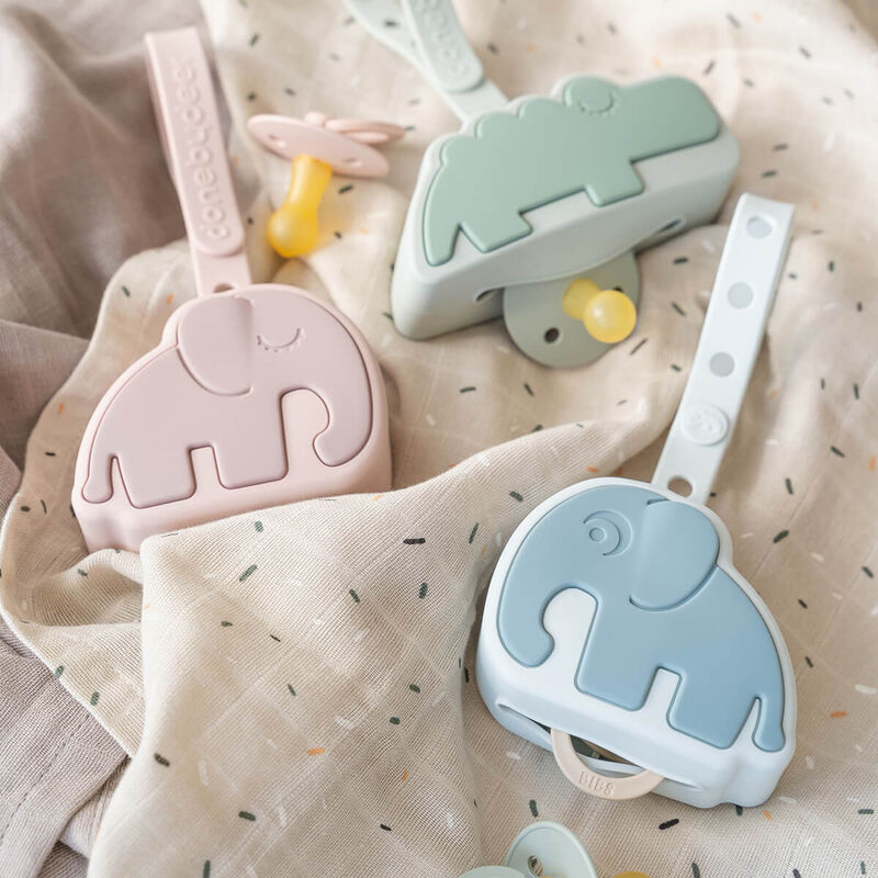 Done by Deer Silicone pacifier pouch - Croco - Green