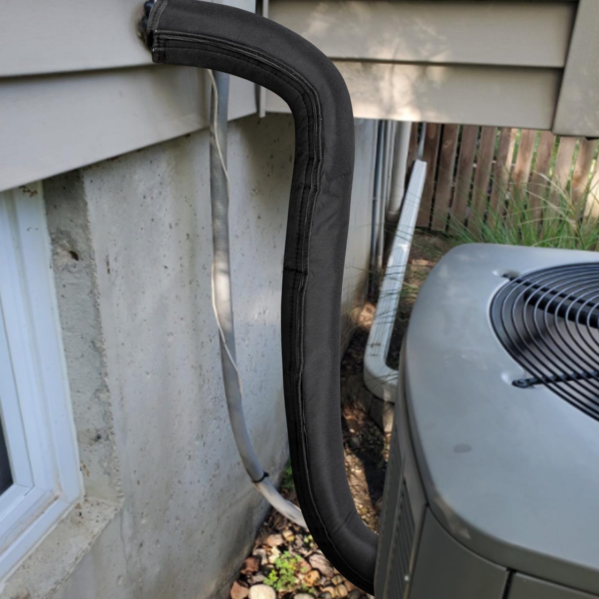 3 Layer HVAC Copper Pipe Insulation Sleeve Flexible Copper Insulation Sleeve for Central Air Conditioning