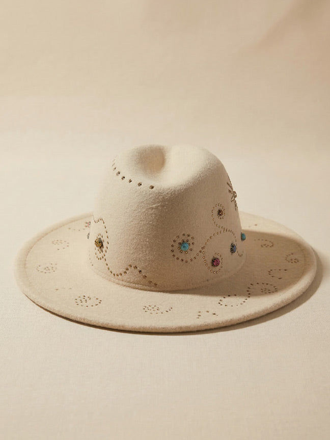 By Carmenzo pure romance hat