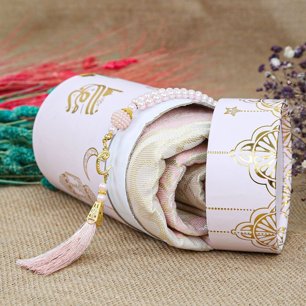 Prayer Rug  With Cylindrical Shape Islamic Gift Box