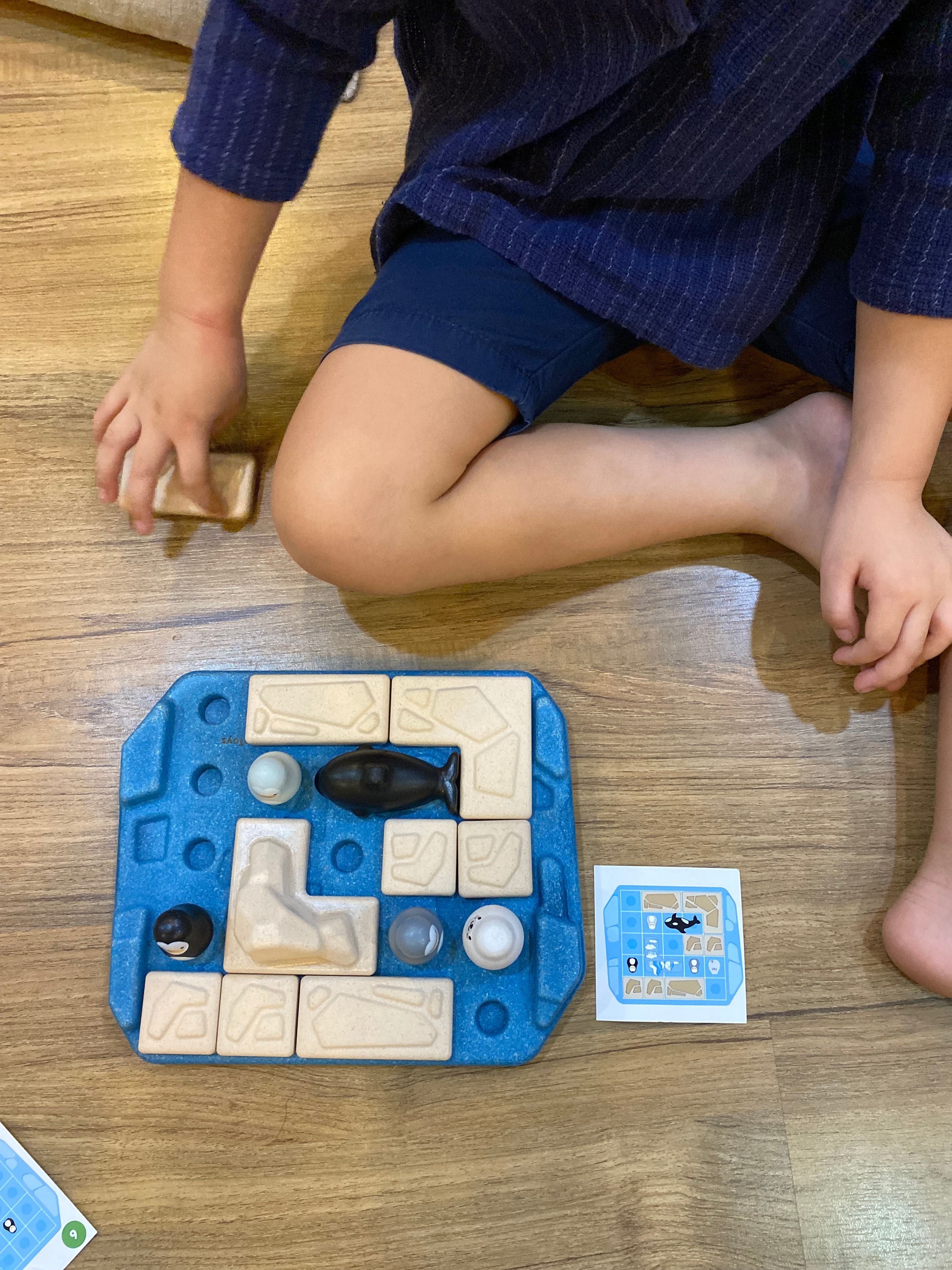 Finding Penguin Game