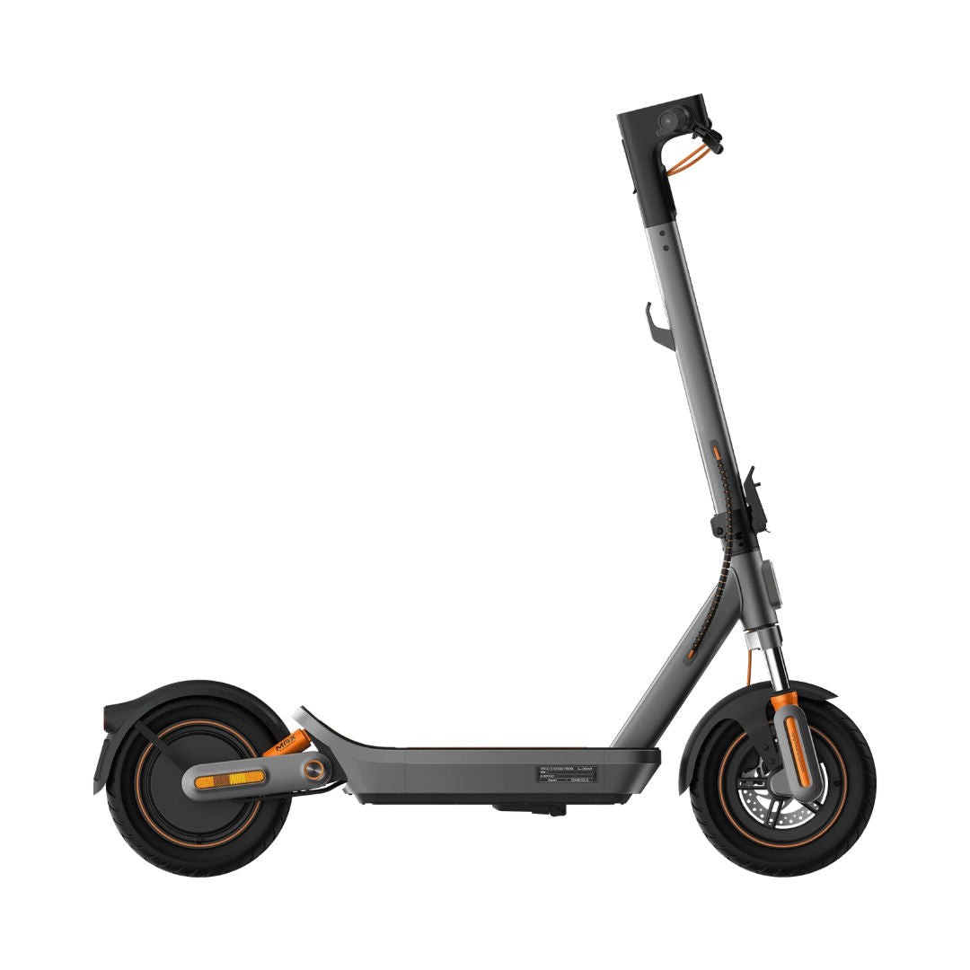 Xiaomi Electric Scooter 6 Max 70km Range Foldable Electric Scooter with 450W Motor and 12-inch Tubeless Tires