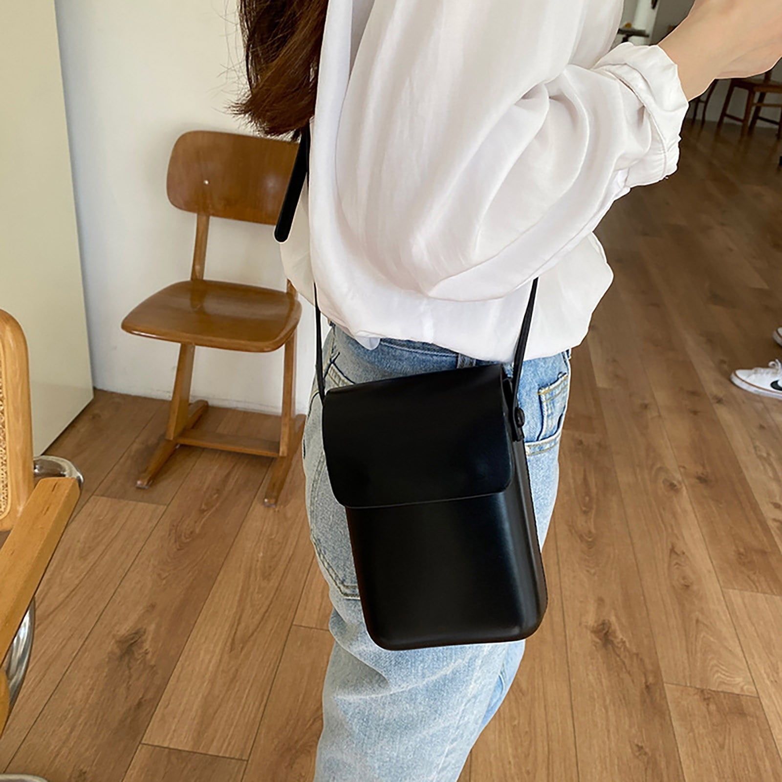 Small Crossbody Cell Phone Bag Mini Over Shoulder Handbag Purse for Women