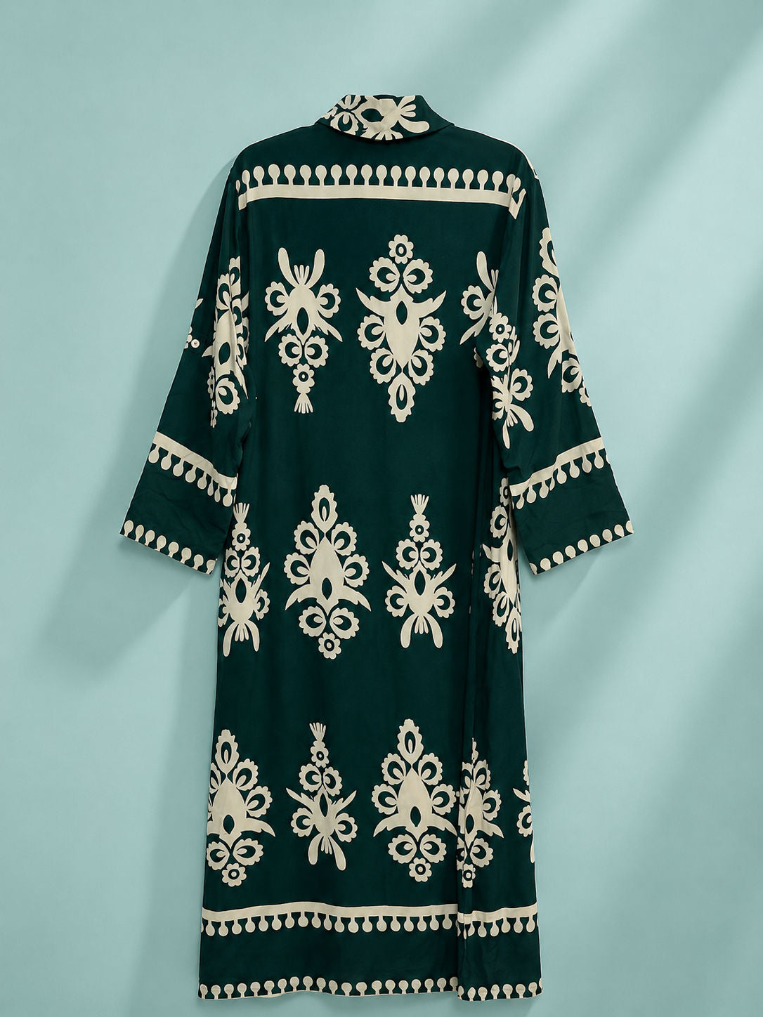 Tendresse Boutique Green Long-Sleeve Dress