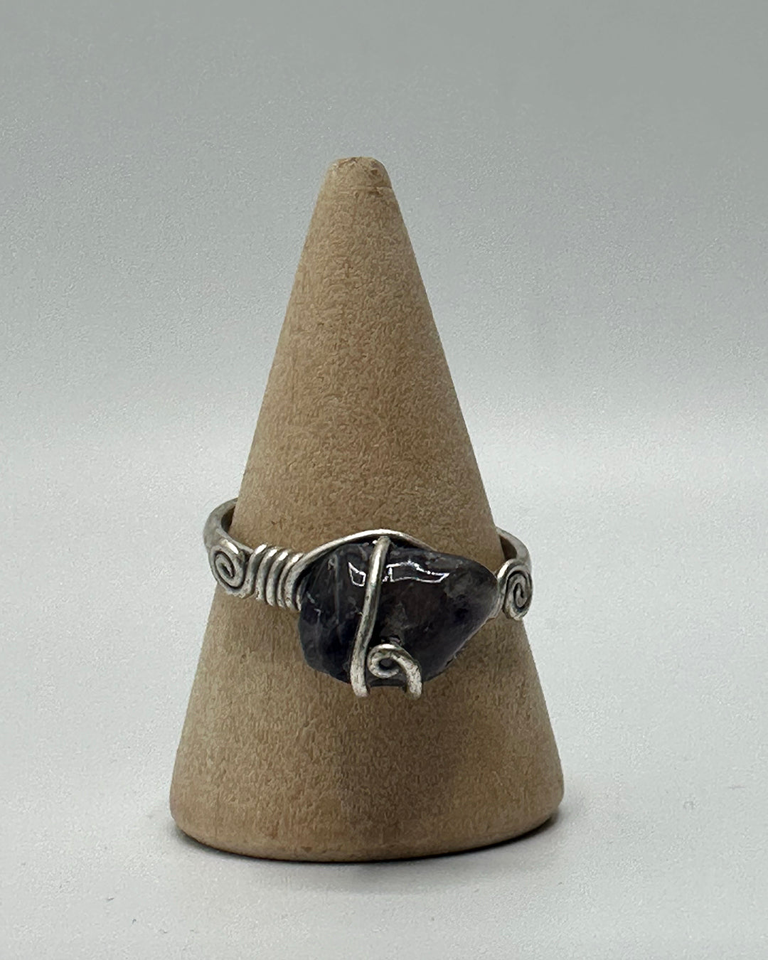 Hartouka Earthbound Wire Rings