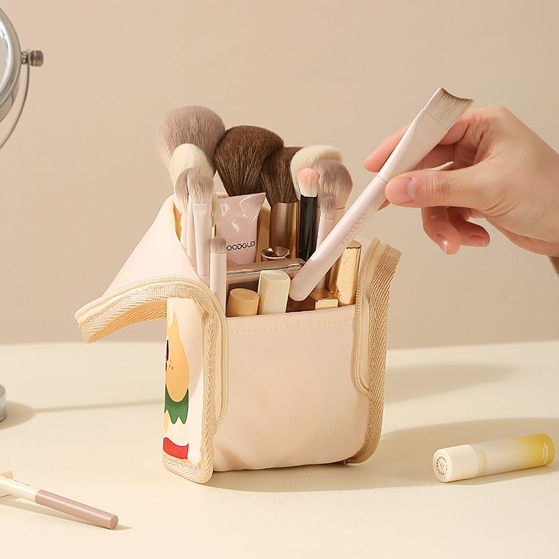 Portable Makeup Brush Holder Case