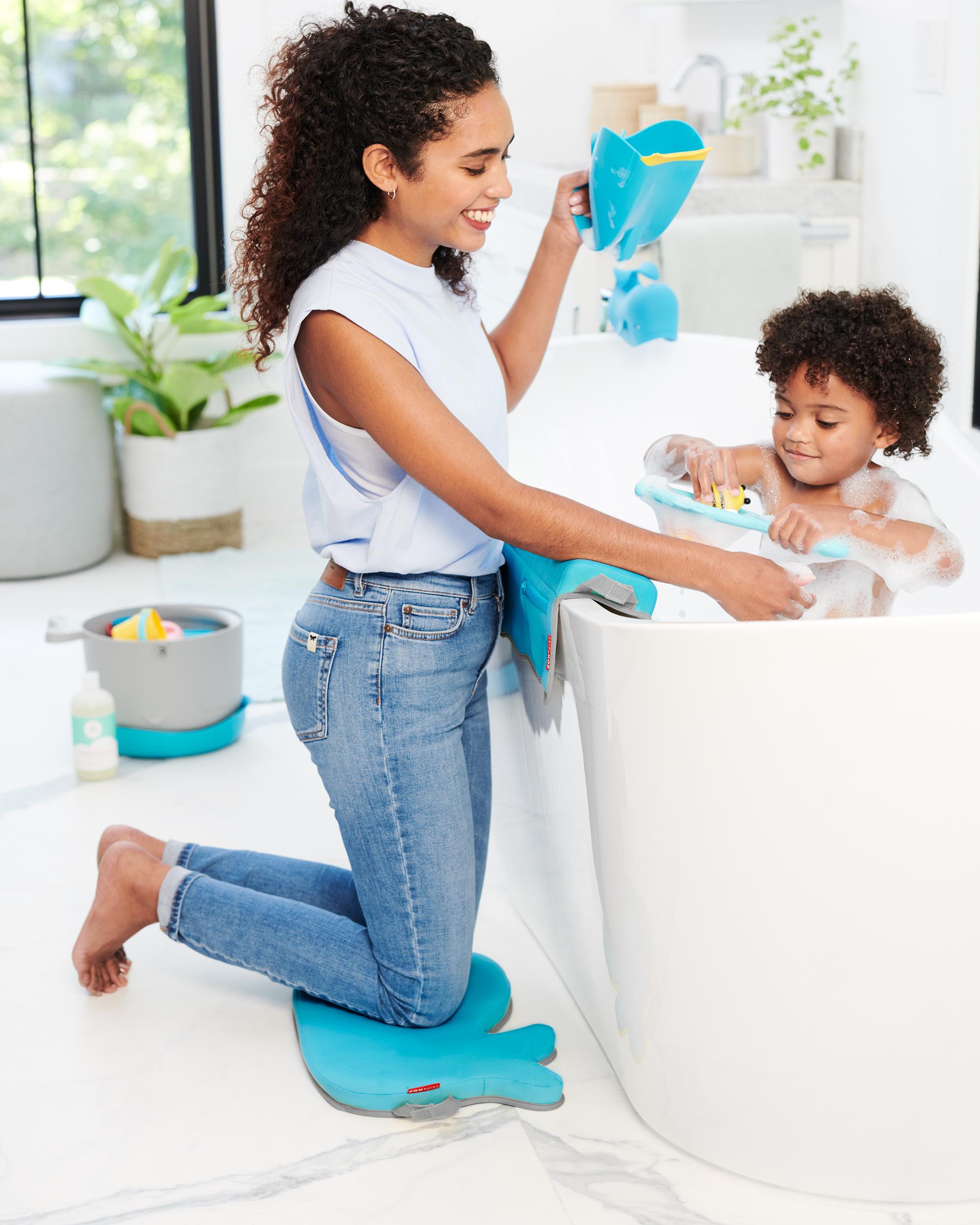 Skip Hop Moby Waterfall Rinser