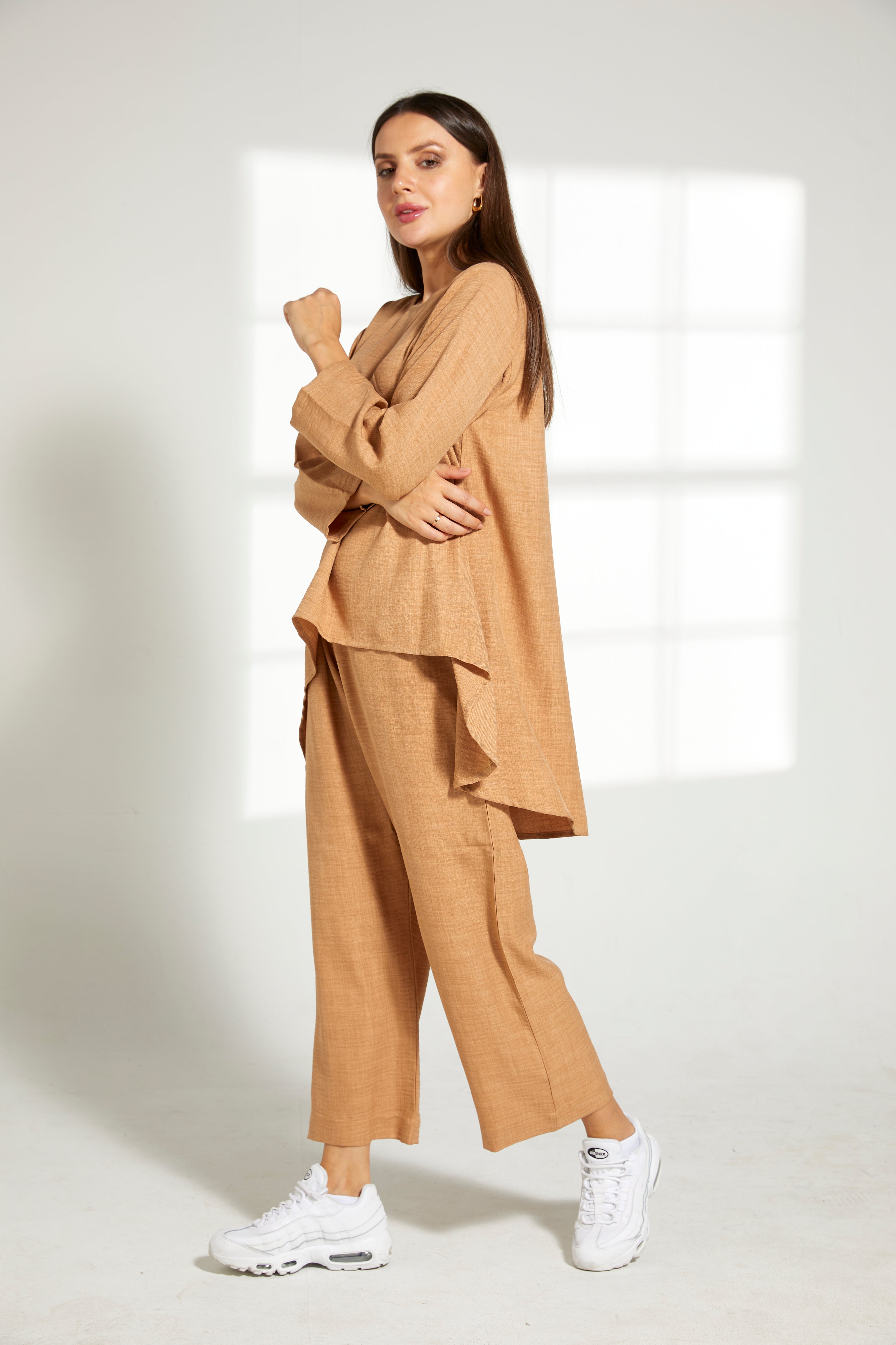 MOiSTREET TAN CEY Mélange Fabric Top And Pants Set
