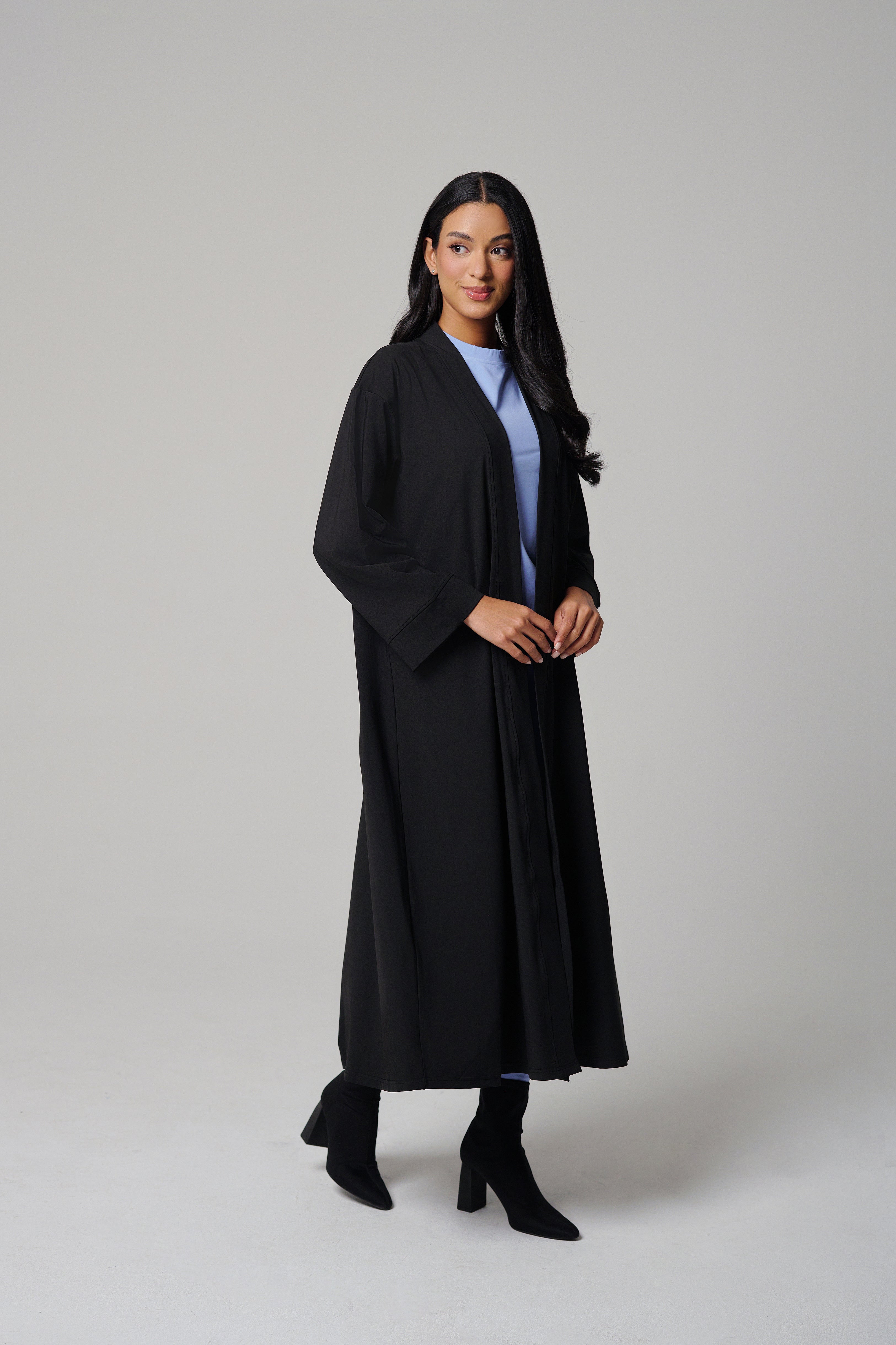 عباءة "مولو كلاسيك" للنساء - أسود