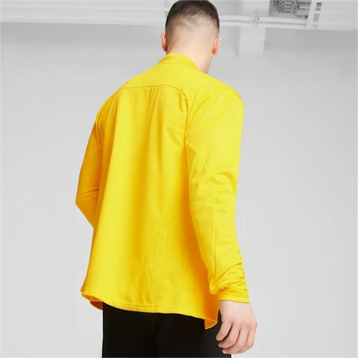 سترة رياضية رجالية من بوما بوروسيا دورتموند باللون الأصفر