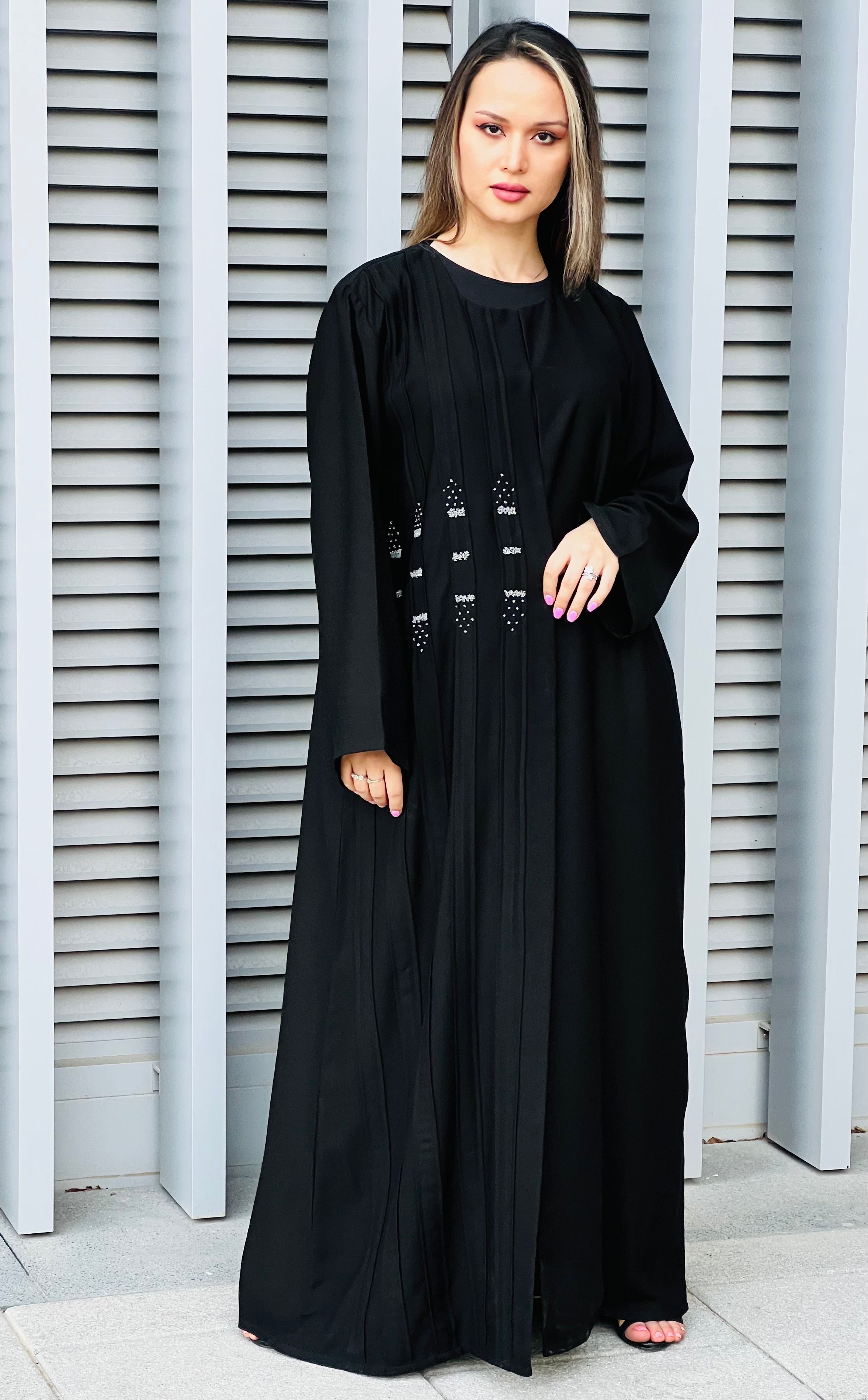 MOiSTREET Black Korean Nada Embroidery Abaya