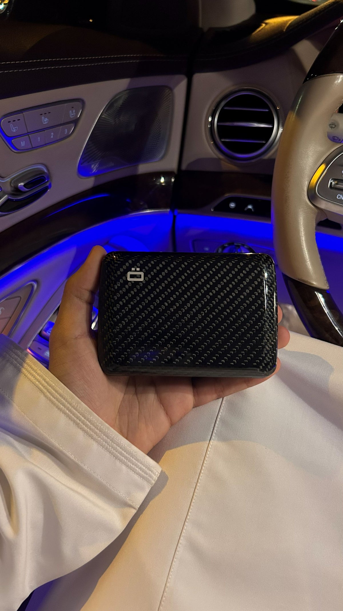 Ogon Oslo Aluminum Wallet Small Case Card Holder V2, Genuine Carbon Fiber Edition