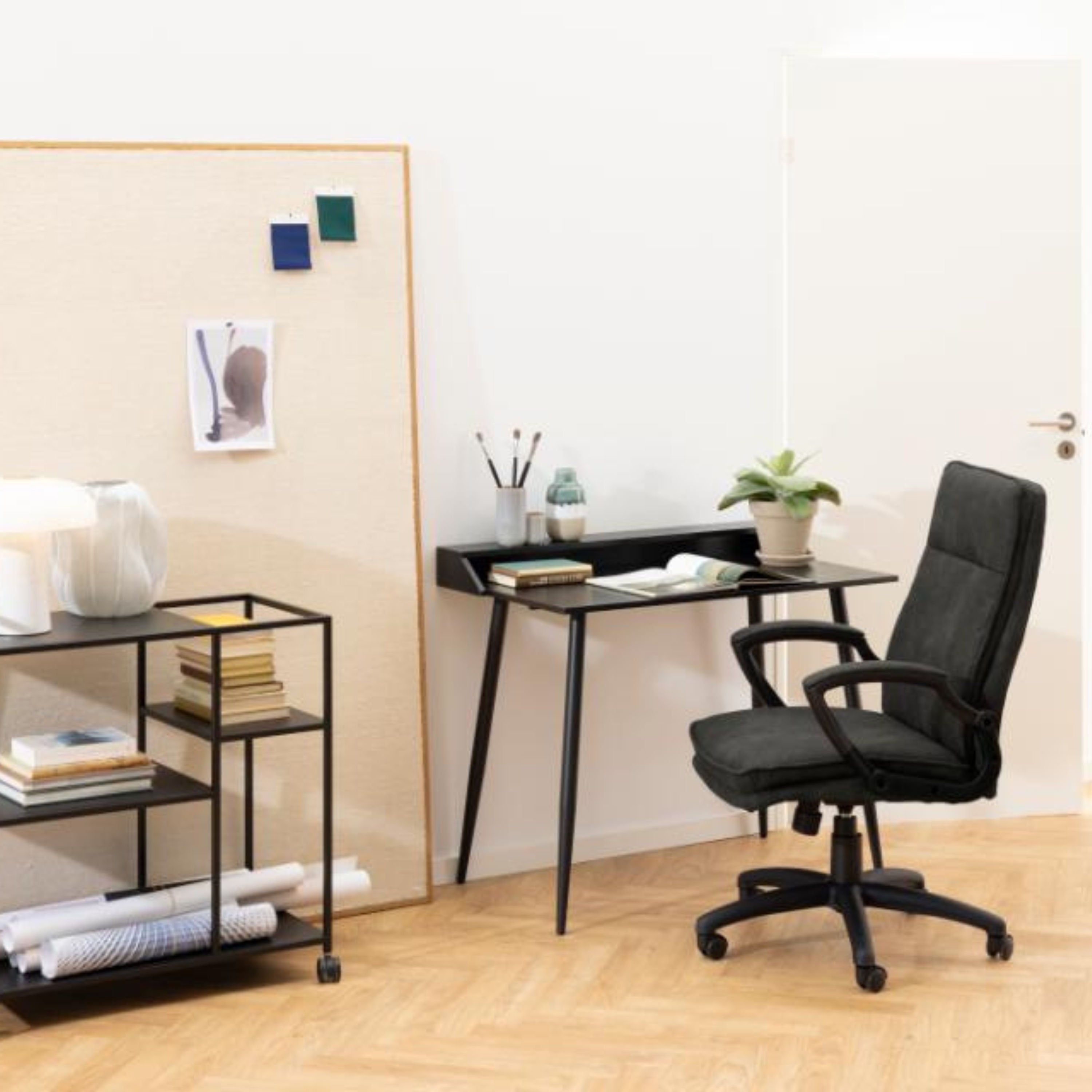 كرسي مكتب براد