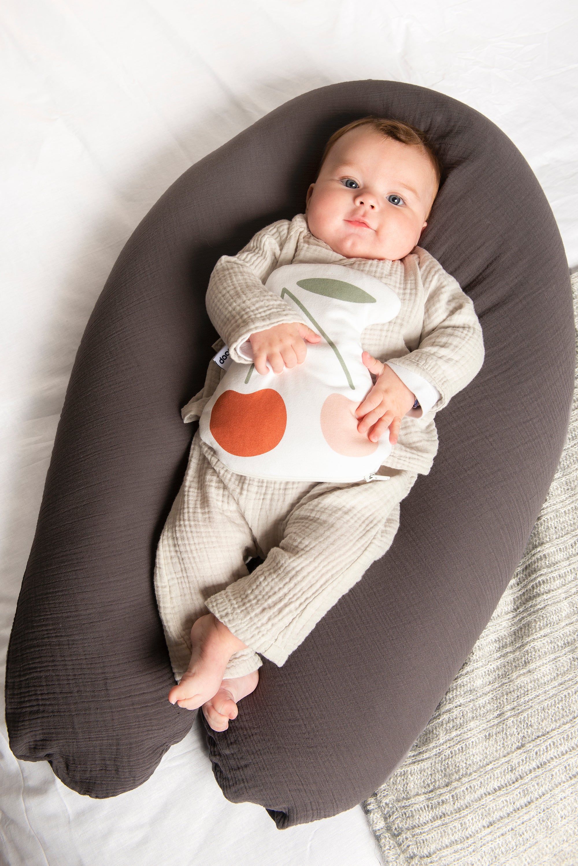 Doomoo Basics Comfy Big Nursing & Pregnancy Pillow — Grey