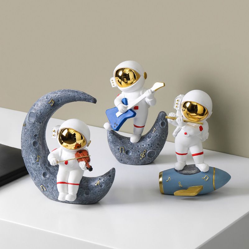 Astronaut Decoration Music Band Resin Astronaut Ornament Spaceman Model Gift