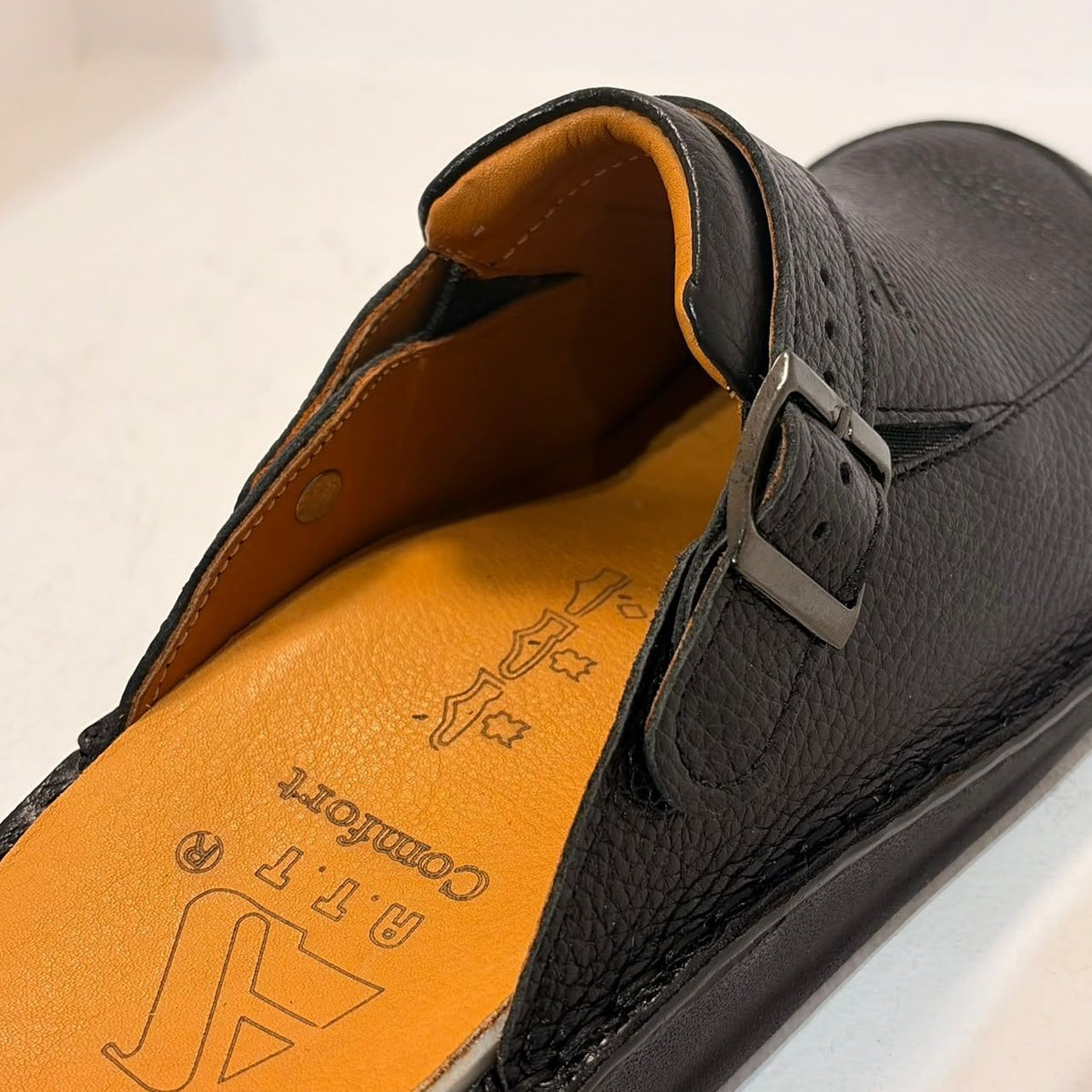 Iliya Unisex Orthopedic Sandals | Diabetic Shoes Oman