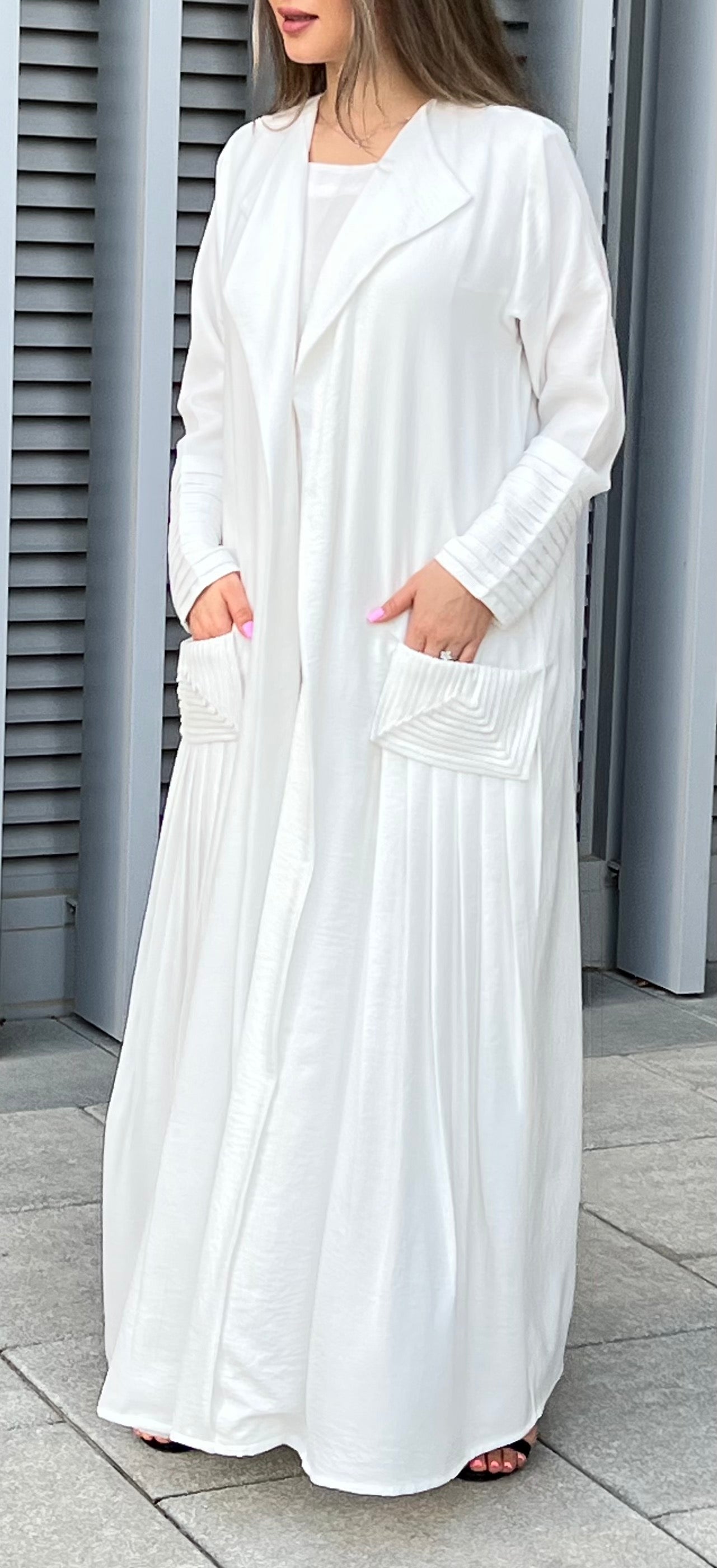 MOiSTREET Louise Crepe Pocket Abaya