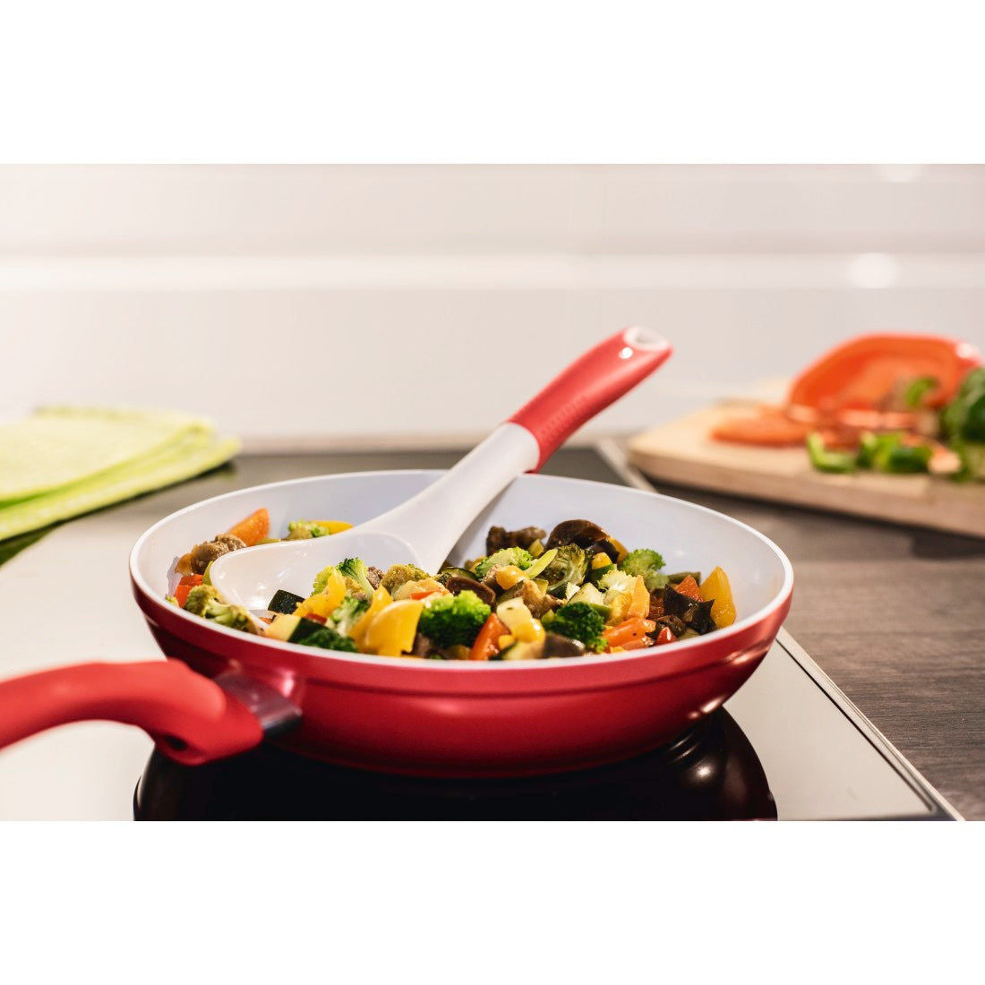 XAVAX 111566 Cooking Spoon, made of nylon, 32.5 cm, red/white