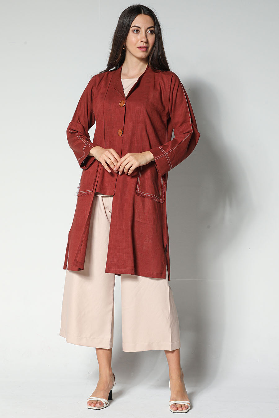 MOiSTREET Maroon Linen Fabric With Crepe Top And Pants