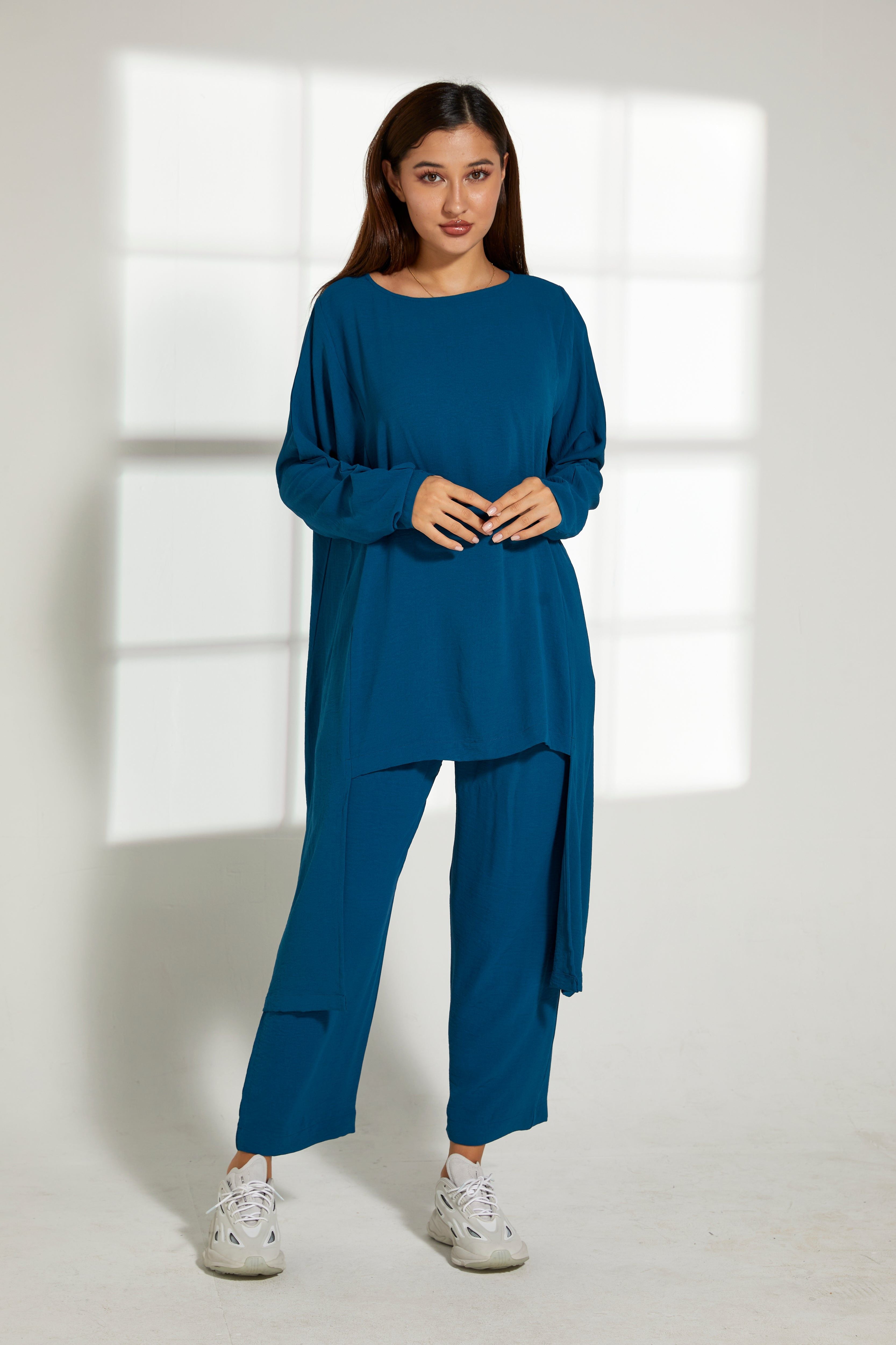 MOiSTREET Blue CEY Fabric Top And Pants Set