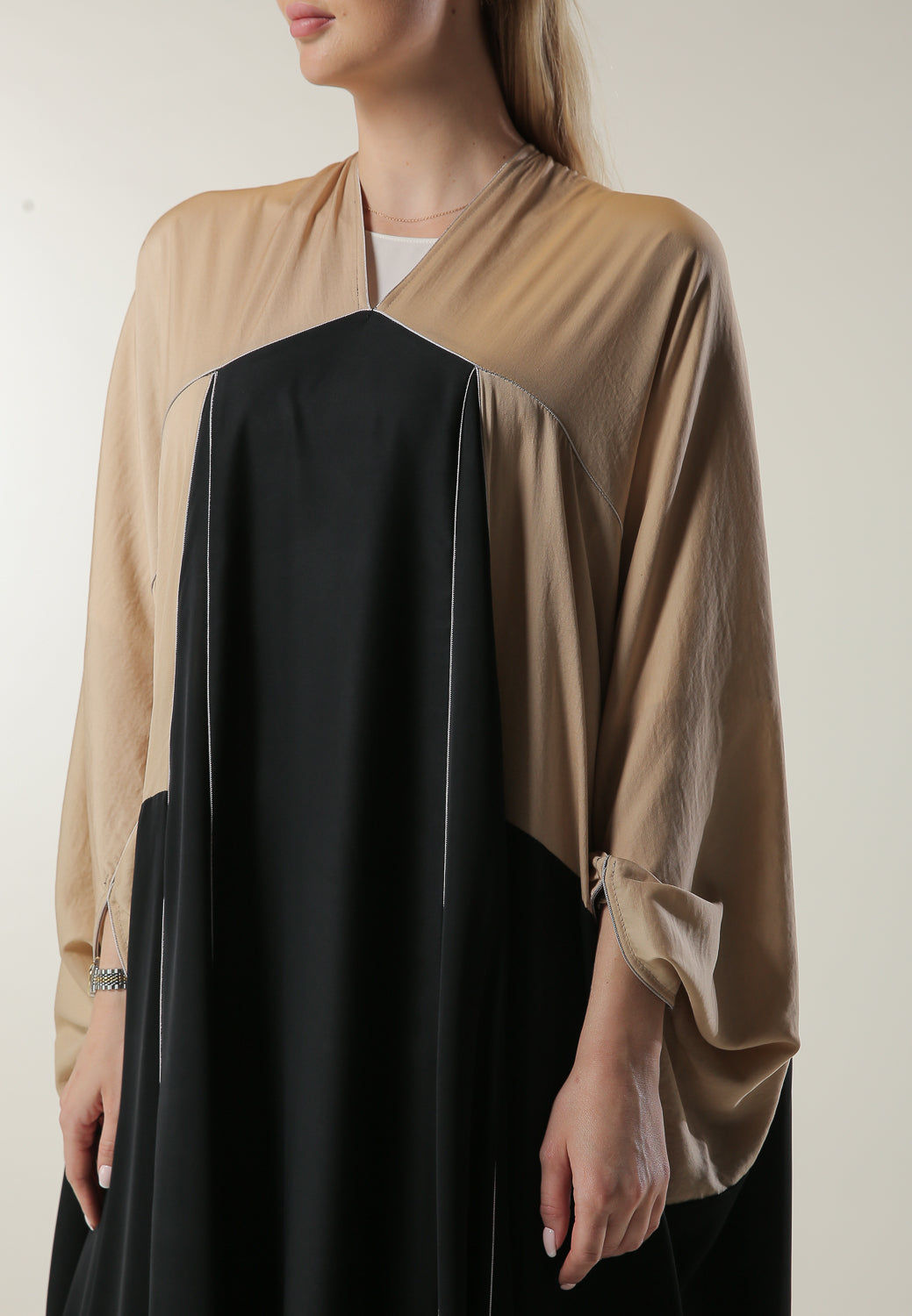 MOiSTREET Colorblock Farasha Abaya