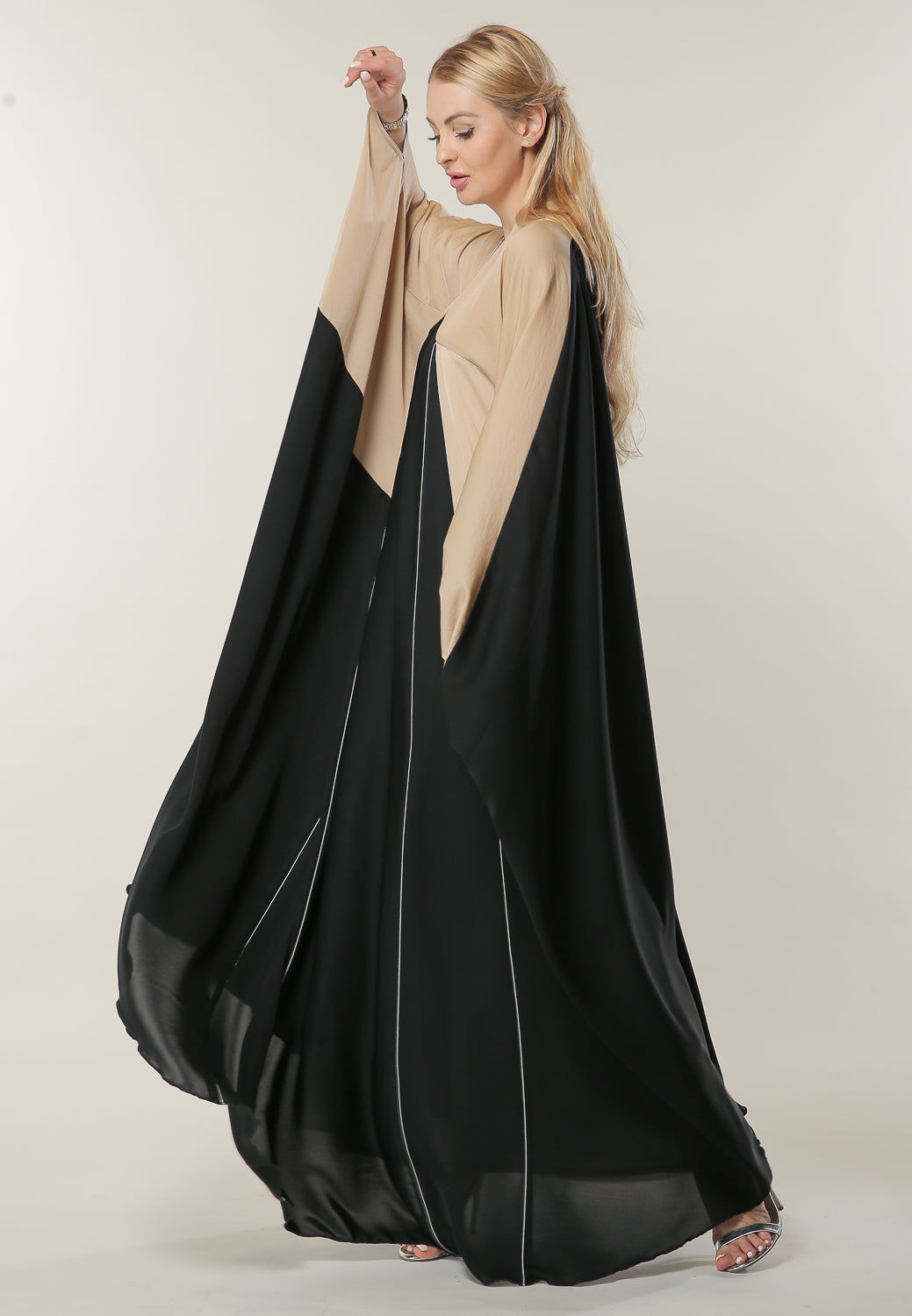 MOiSTREET Colorblock Farasha Abaya