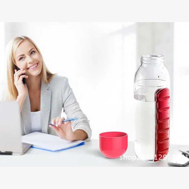 Portable Plastic Medicine Bottle 2-in-1 - Convenient Travel Pill Dispenser &amp; Storage Container