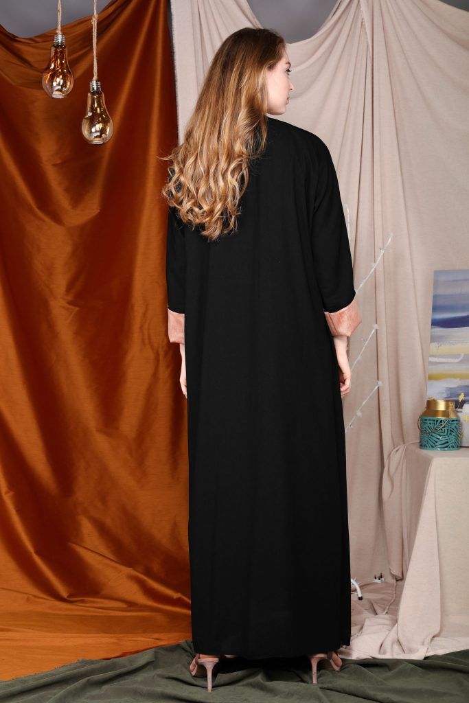 MOiSTREET Gold Leaf Hand Embroidery Abaya