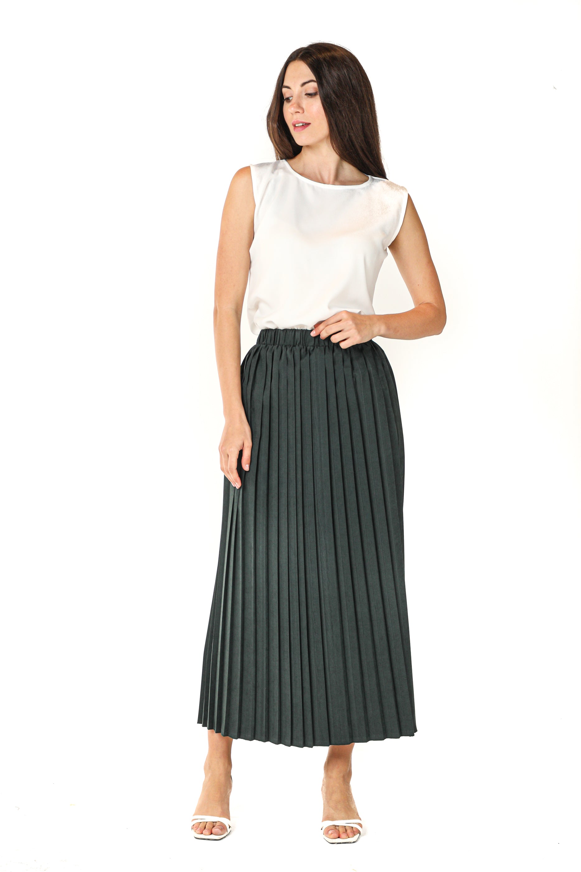 MOiSTREET Shamua Pleated Skirt