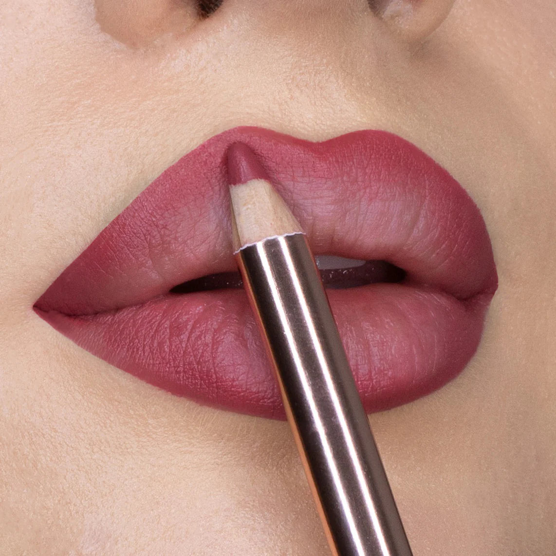 Lip Kit - Kiss Essential